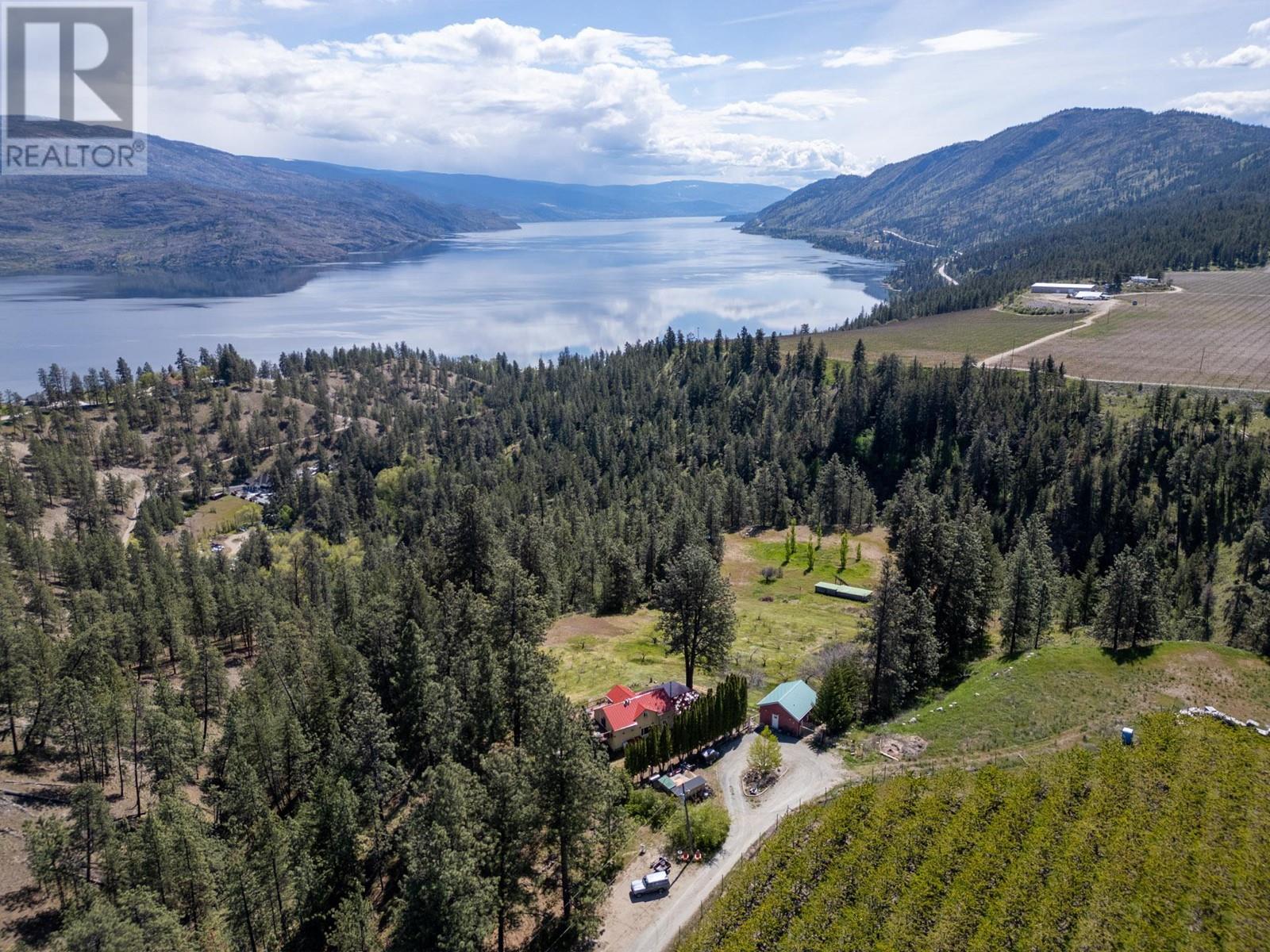 5010 Elliott Avenue, Peachland