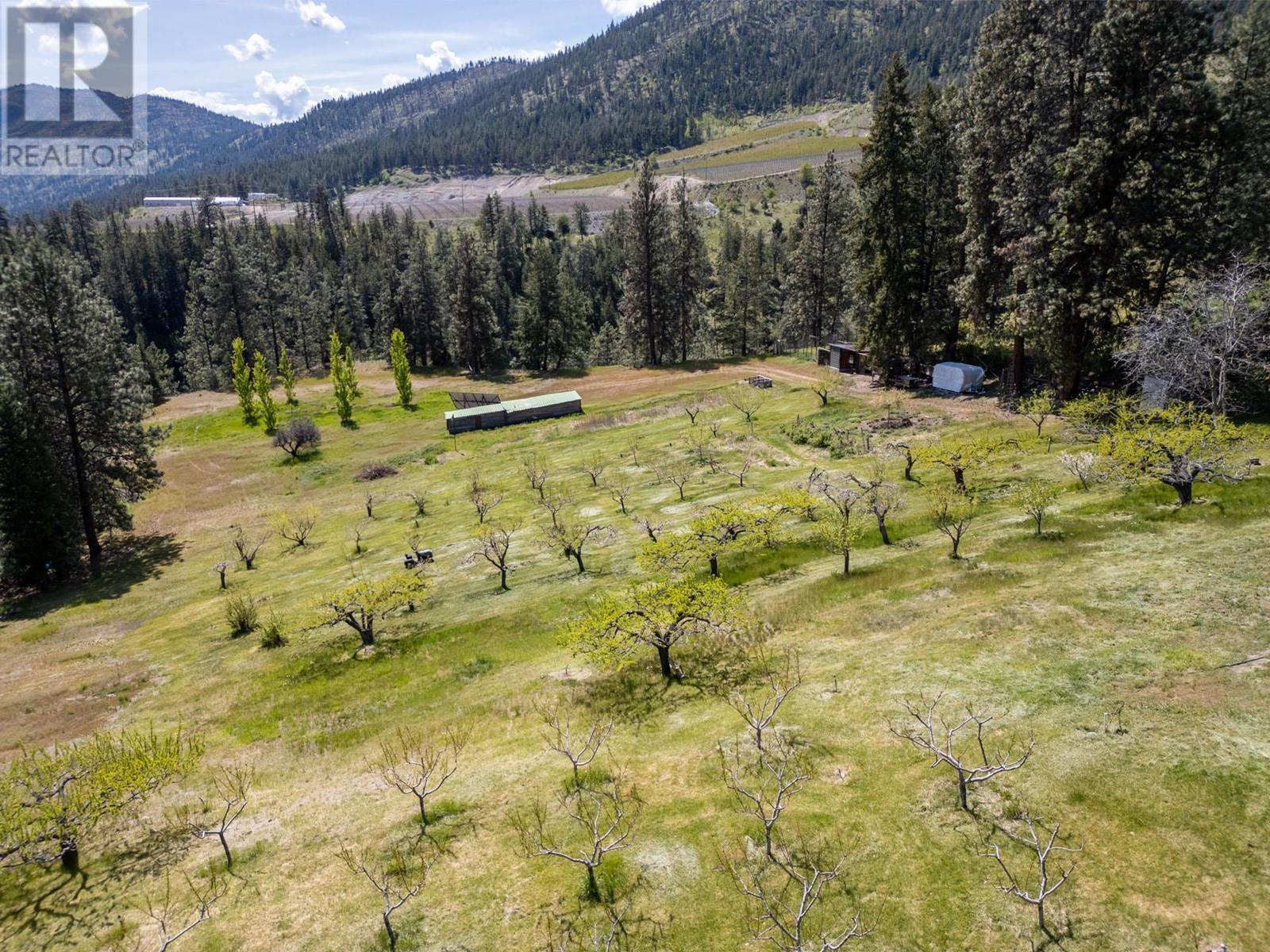 5010 Elliott Avenue, Peachland