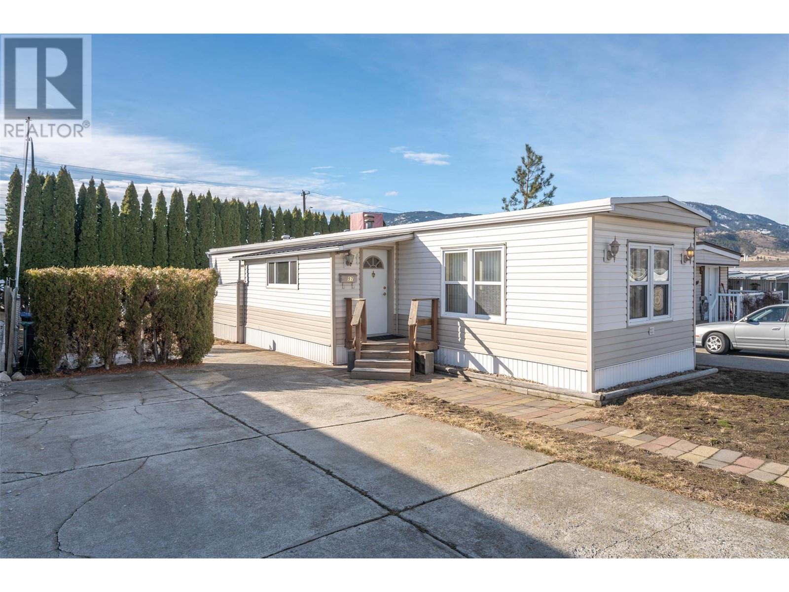97 98 Okanagan Avenue East, Penticton