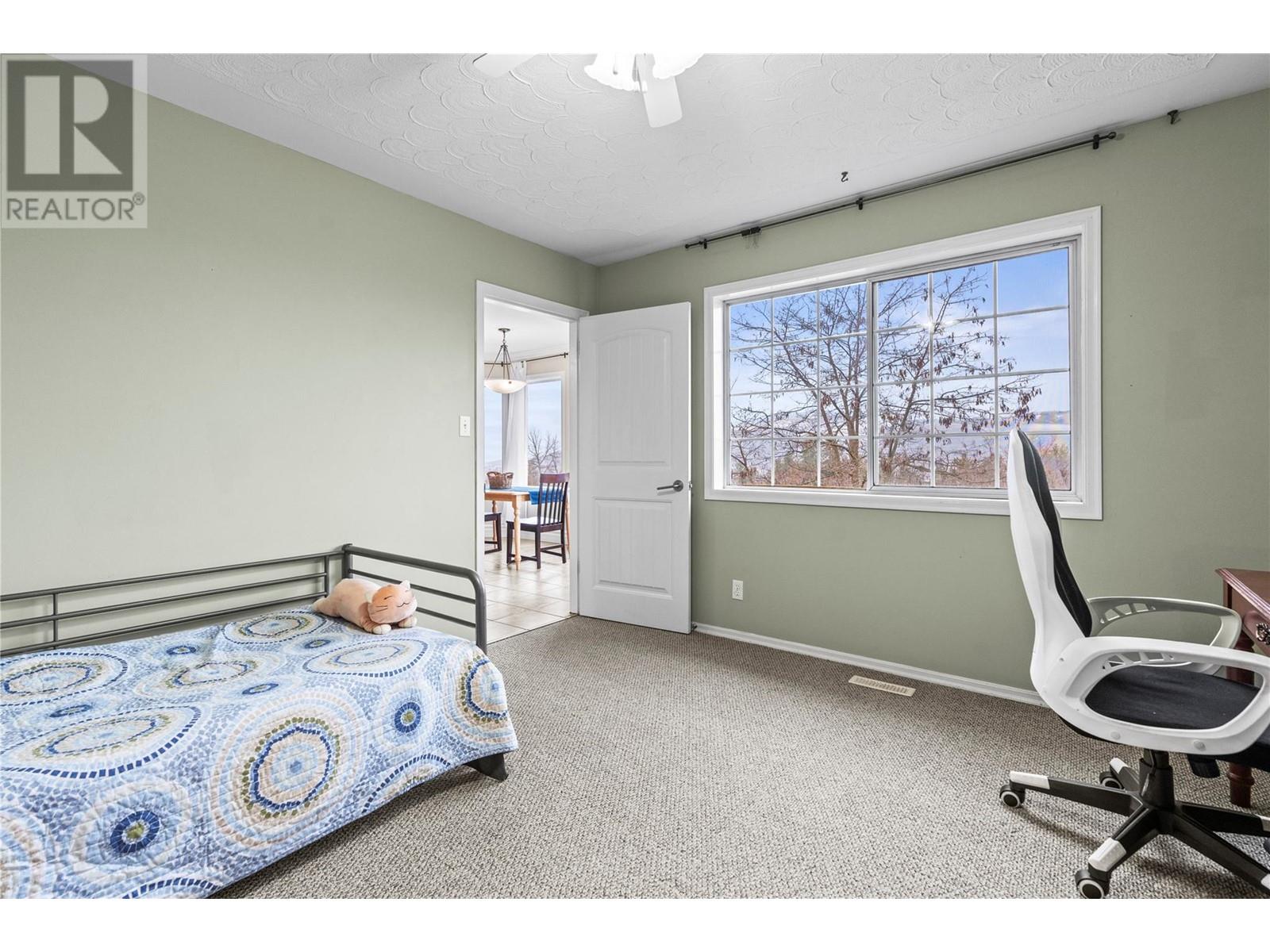  4404 Wellington Drive, Vernon