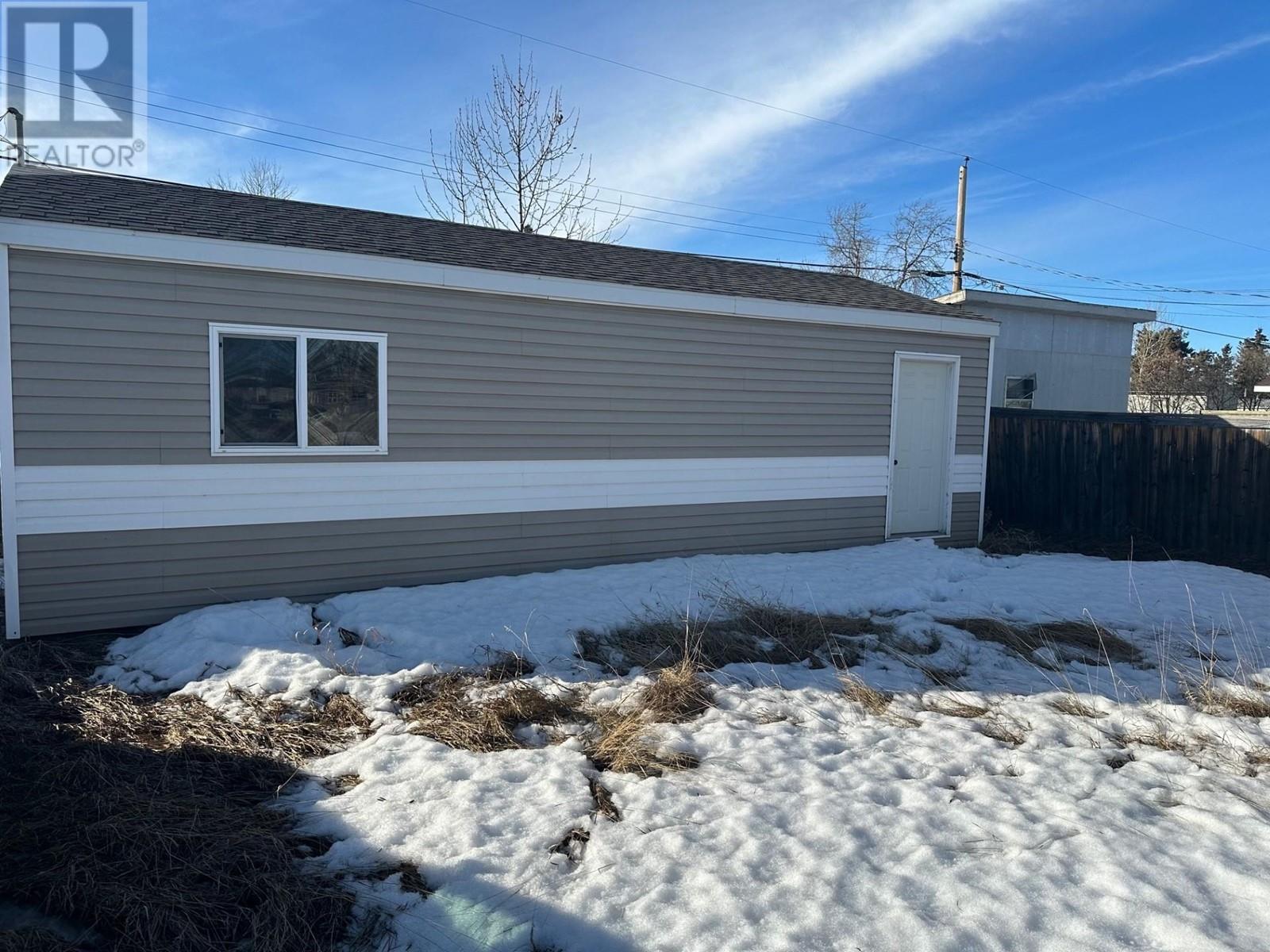 Photo 3 of 8816 75 Street, Fort St John BC