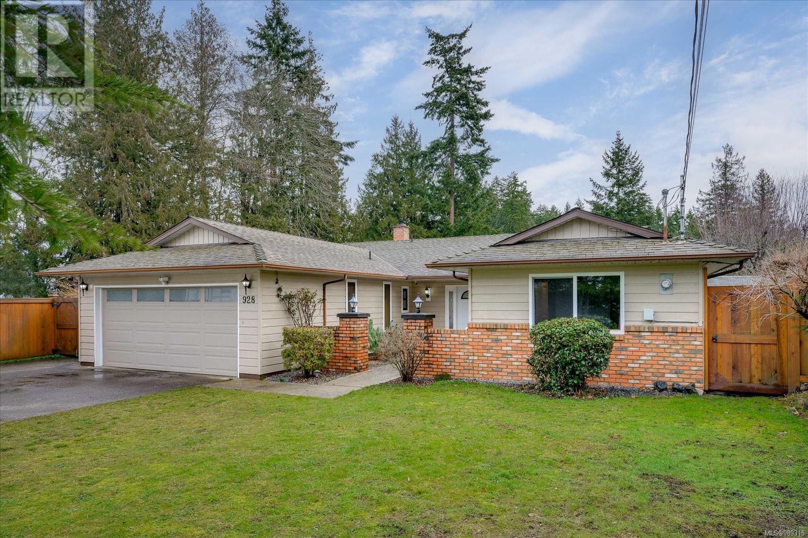 928 Fishermans Cir, Parksville