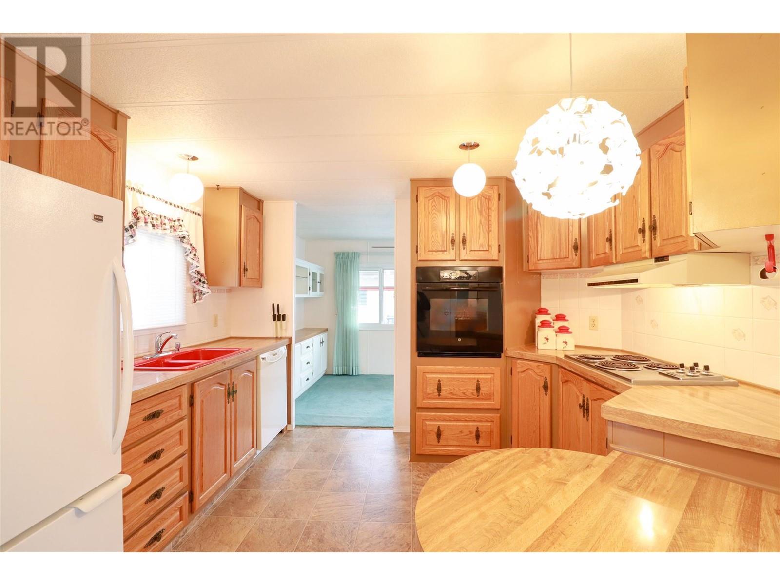 11 999 Burnaby Avenue, Penticton