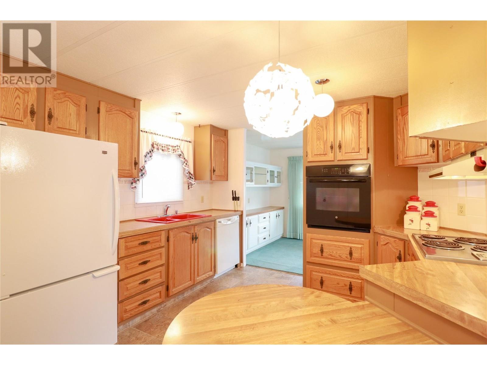 11 999 Burnaby Avenue, Penticton