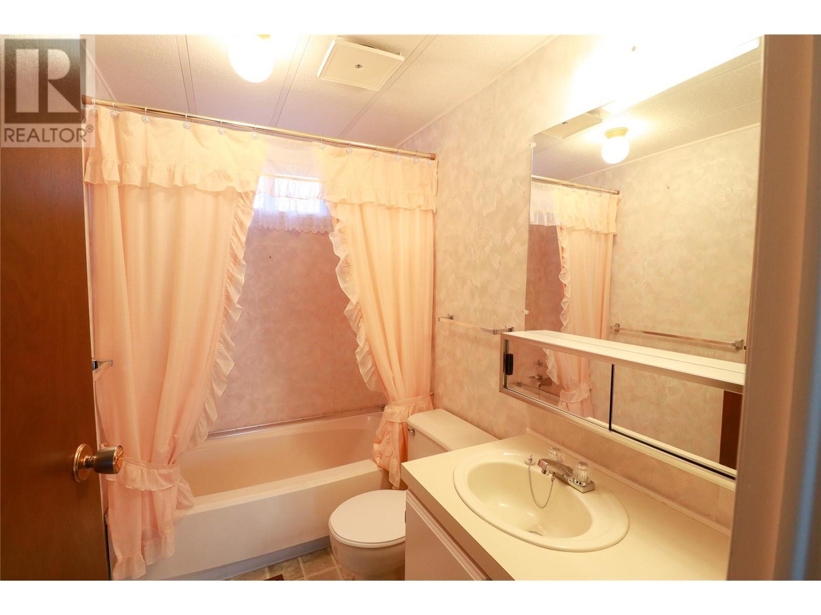 11 999 Burnaby Avenue, Penticton