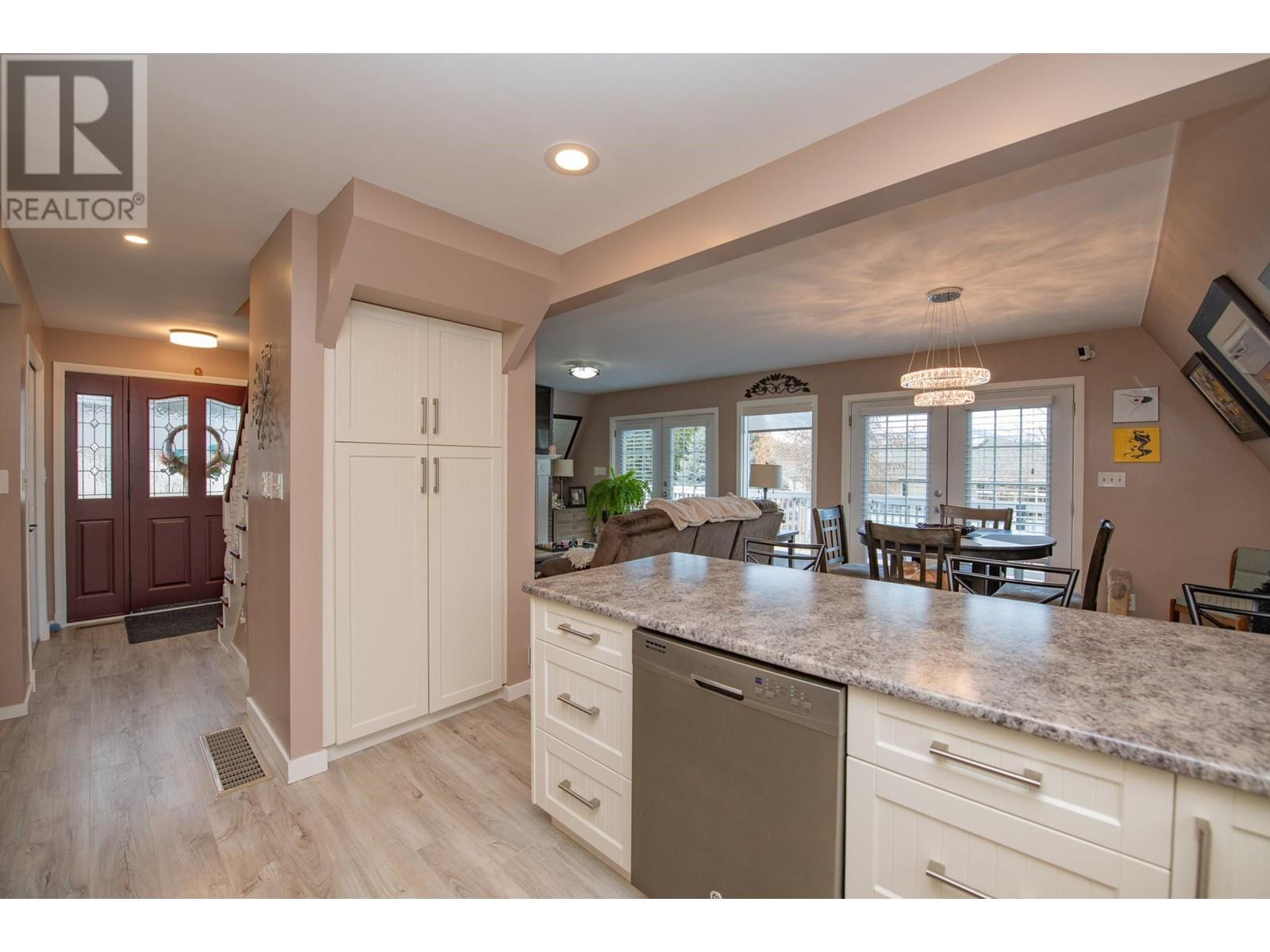  682 Cougar Street, Vernon