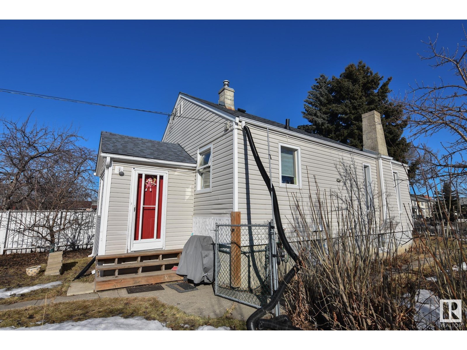 10810 106 ST NW, Edmonton
