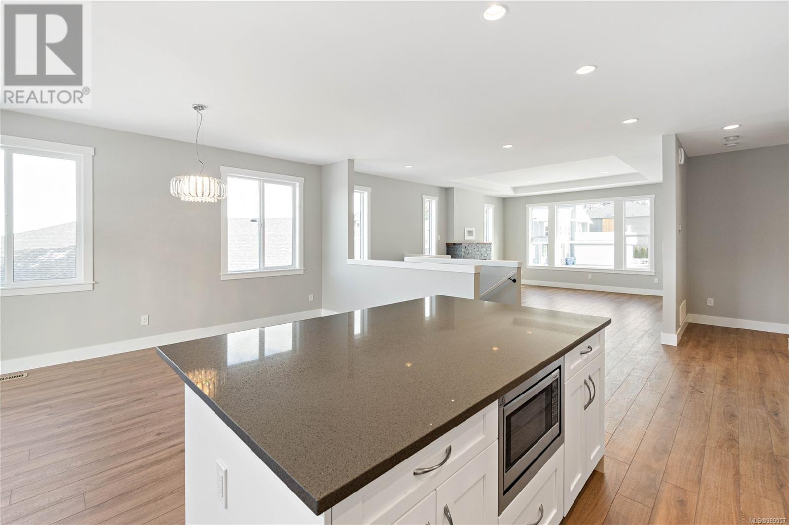 1348 Langara Dr, Nanaimo real estate listing 989057
