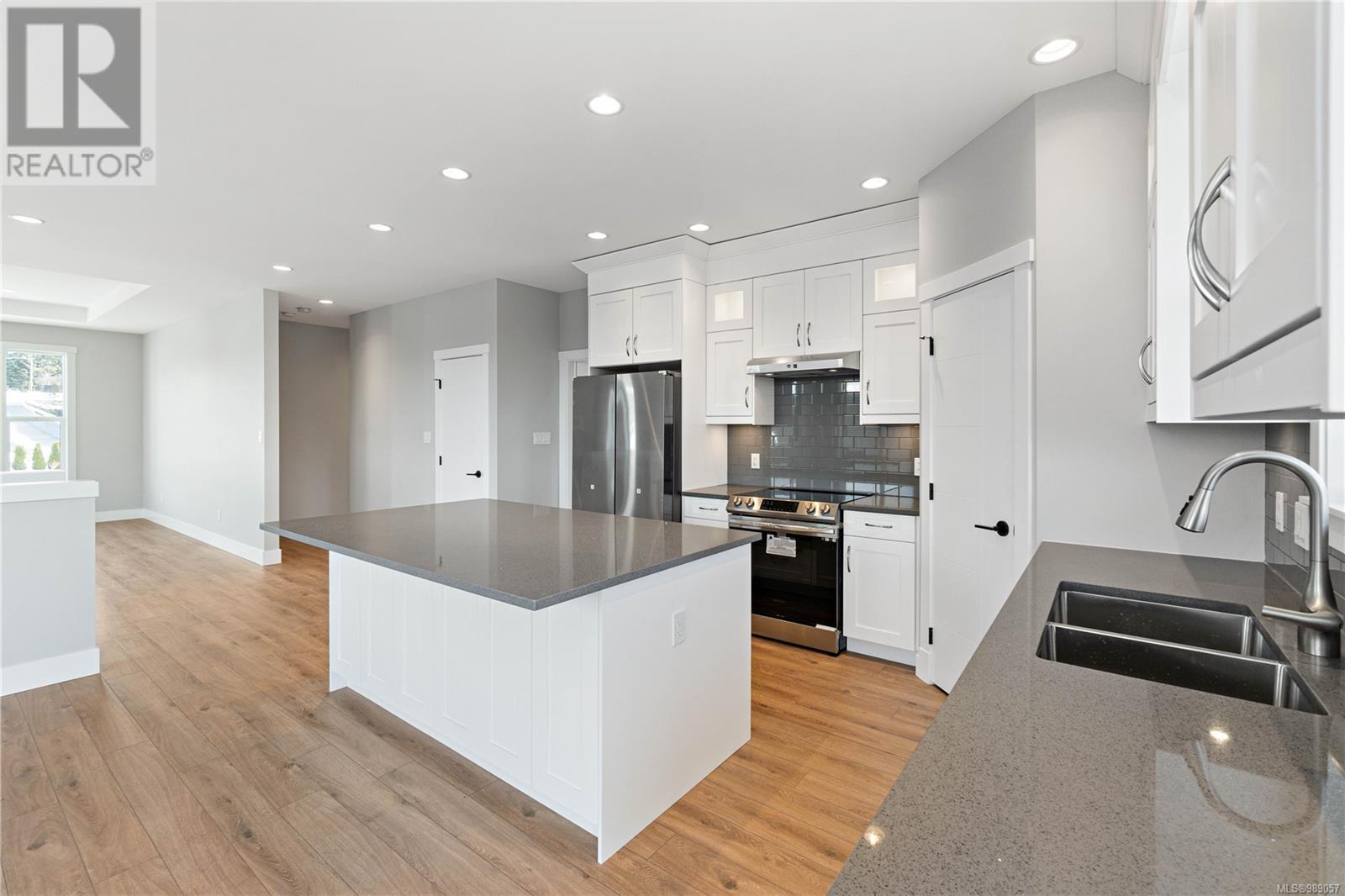 1348 Langara Dr, Nanaimo real estate listing 989057