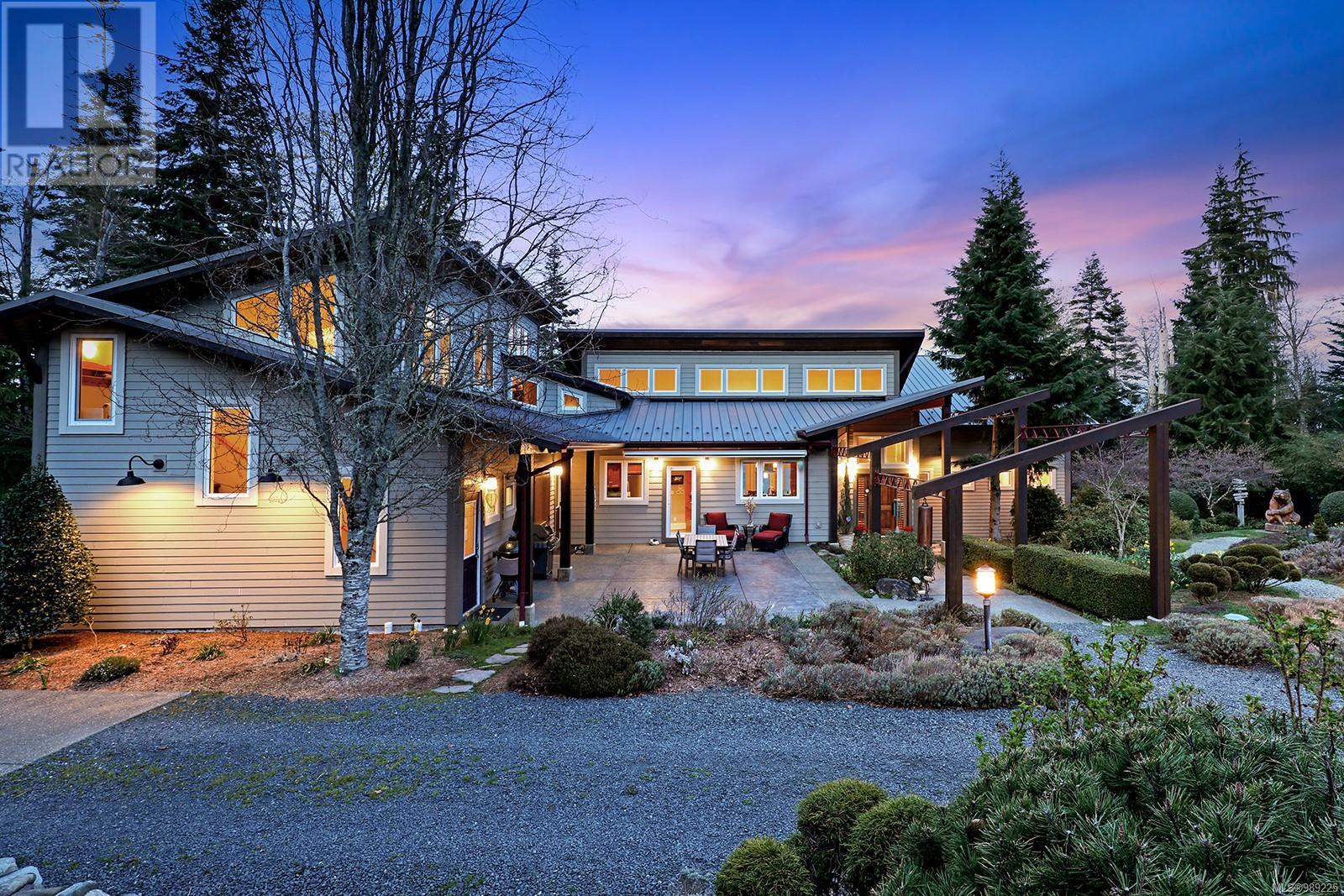 6520 Eagles Dr, Courtenay real estate listing 989225