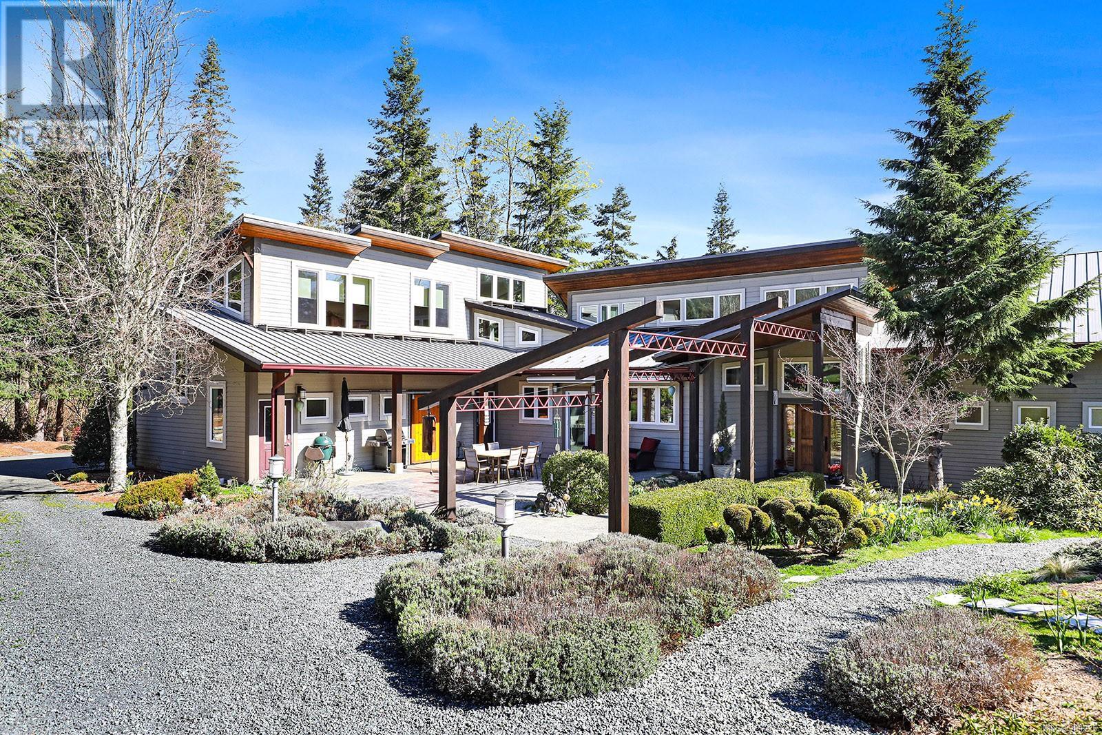 6520 Eagles Dr, Courtenay real estate listing 989225