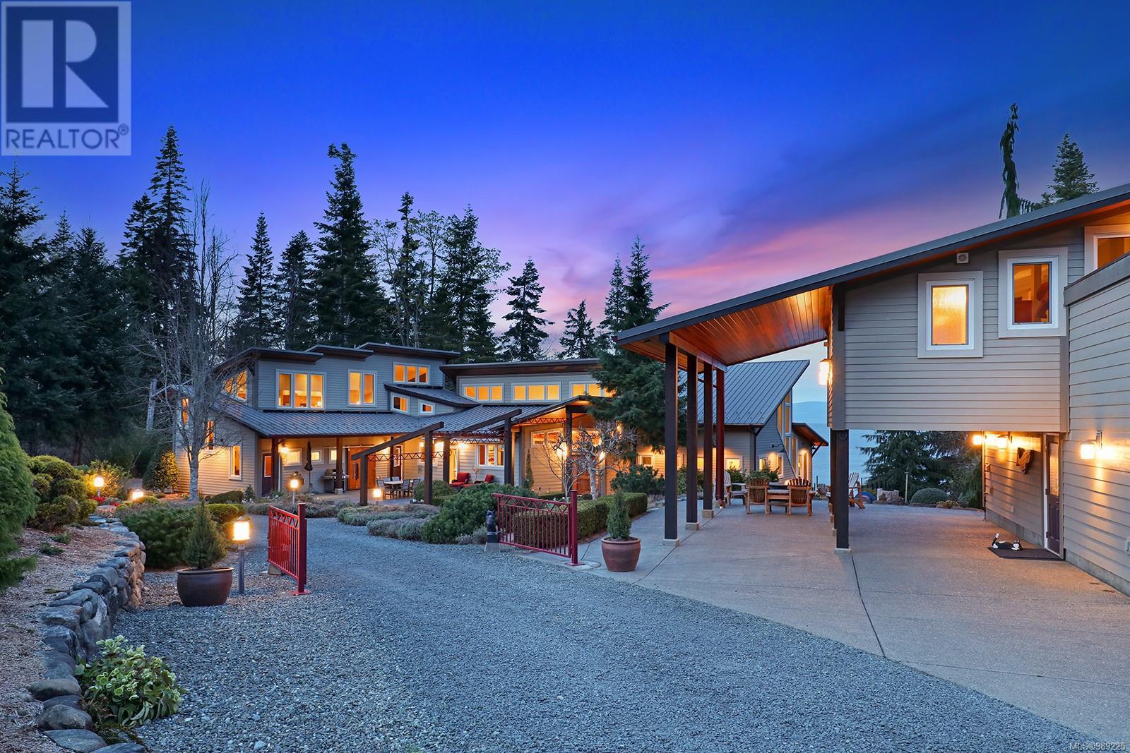 6520 Eagles Dr, Courtenay real estate listing 989225