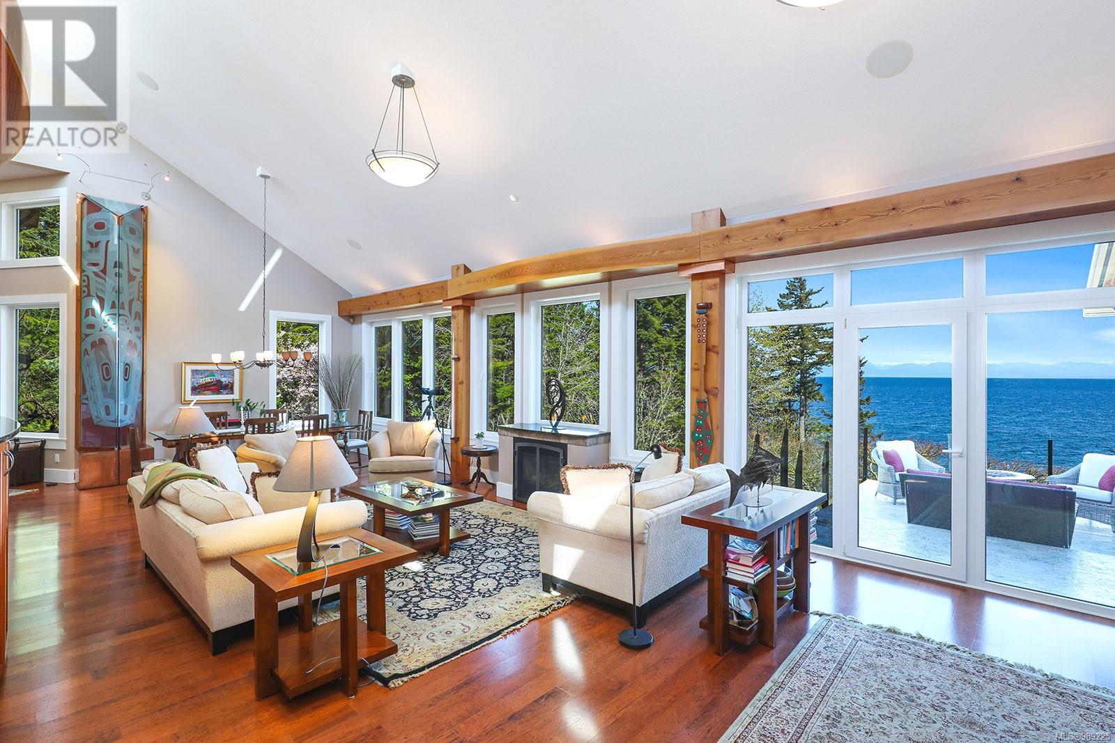 6520 Eagles Dr, Courtenay real estate listing 989225