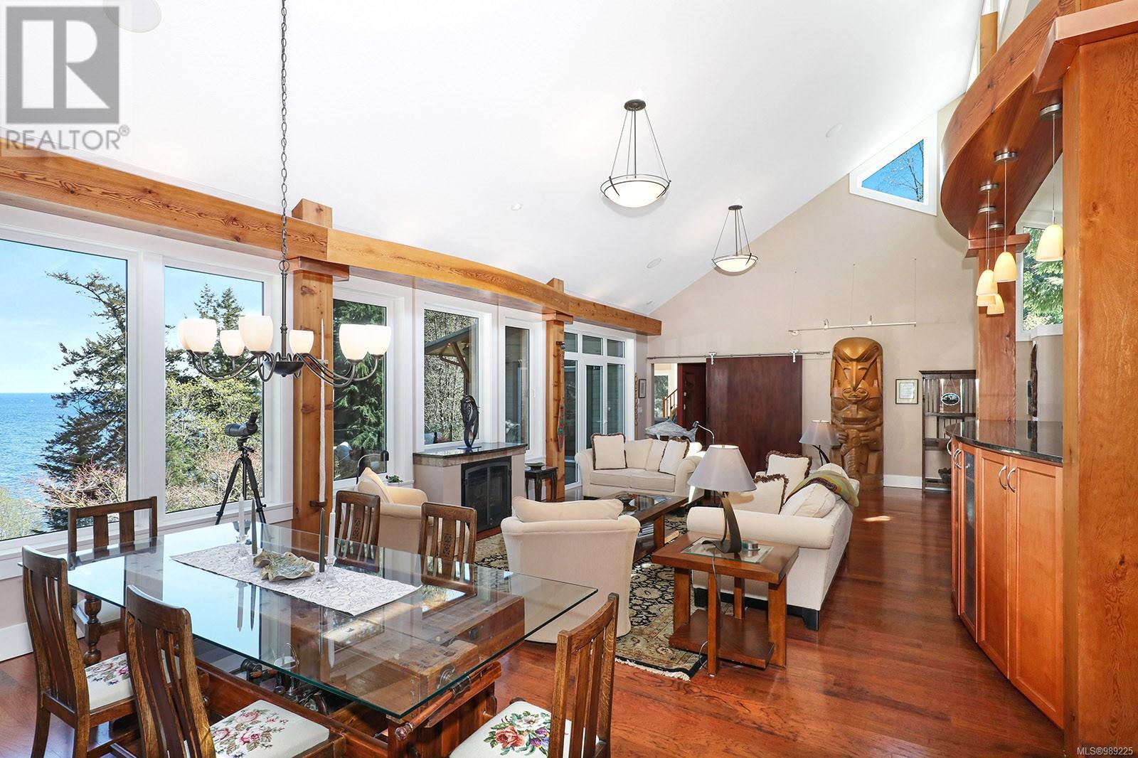 6520 Eagles Dr, Courtenay real estate listing 989225