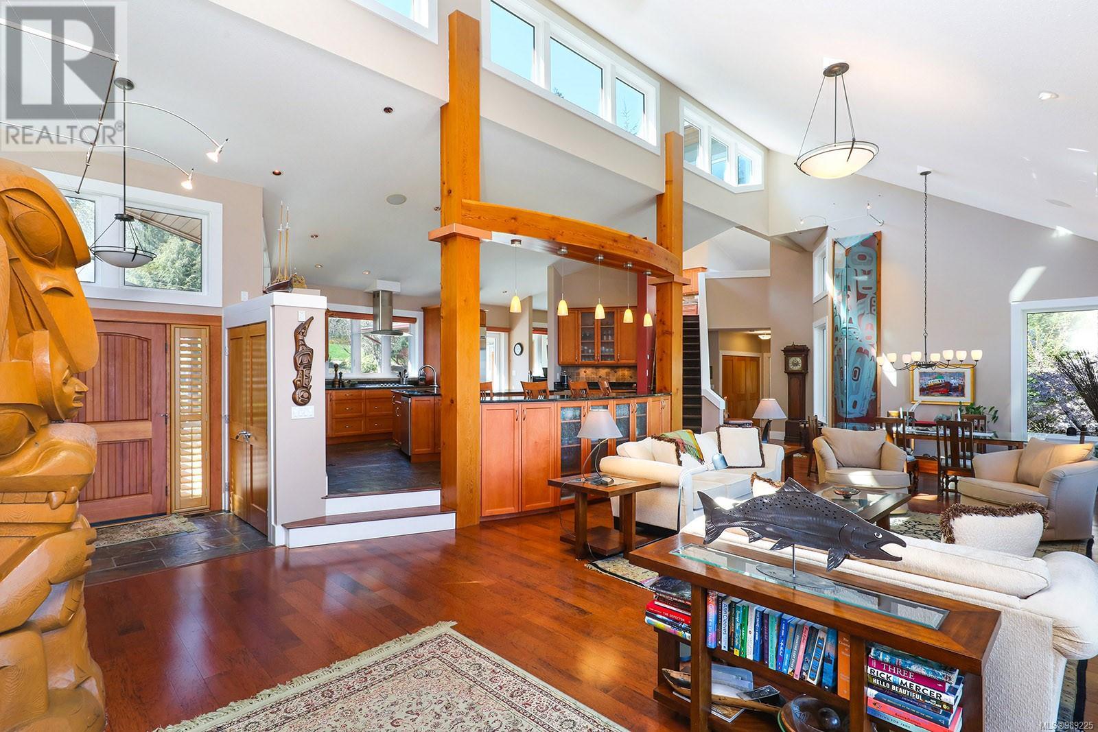 6520 Eagles Dr, Courtenay real estate listing 989225