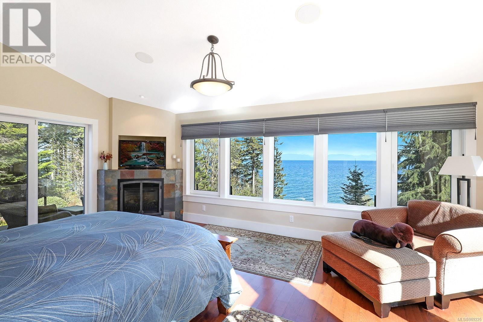 6520 Eagles Dr, Courtenay real estate listing 989225