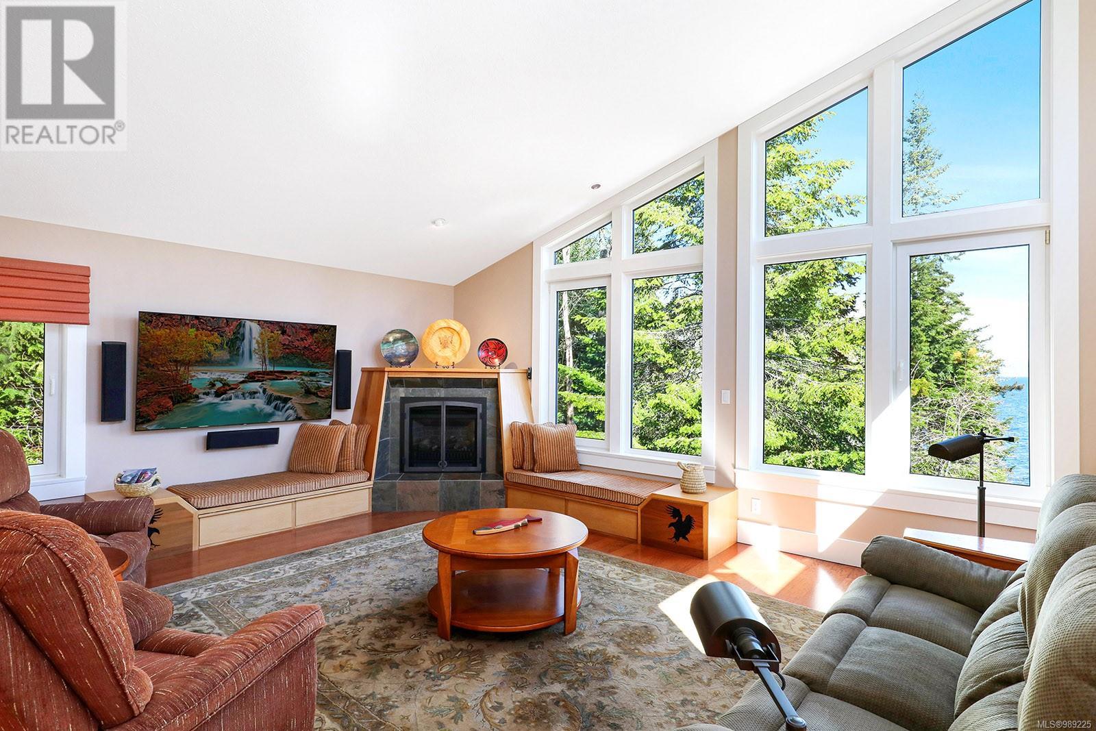 6520 Eagles Dr, Courtenay real estate listing 989225