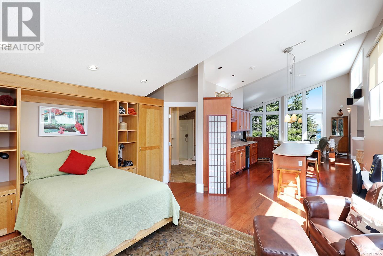 6520 Eagles Dr, Courtenay real estate listing 989225