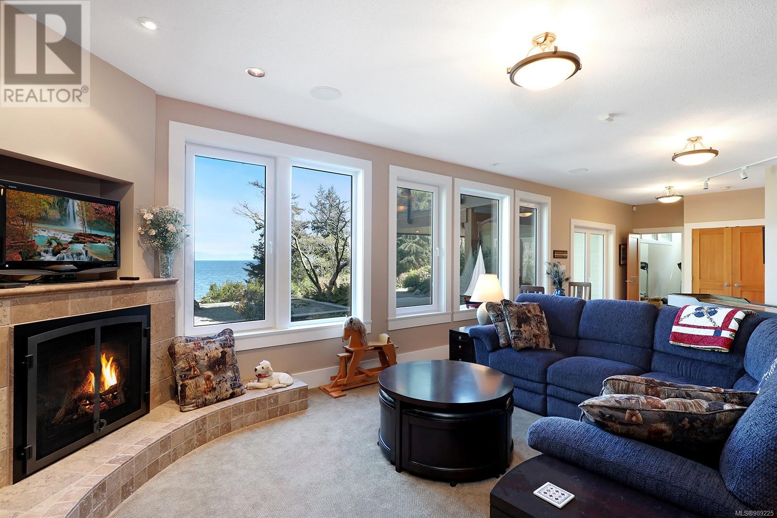 6520 Eagles Dr, Courtenay real estate listing 989225