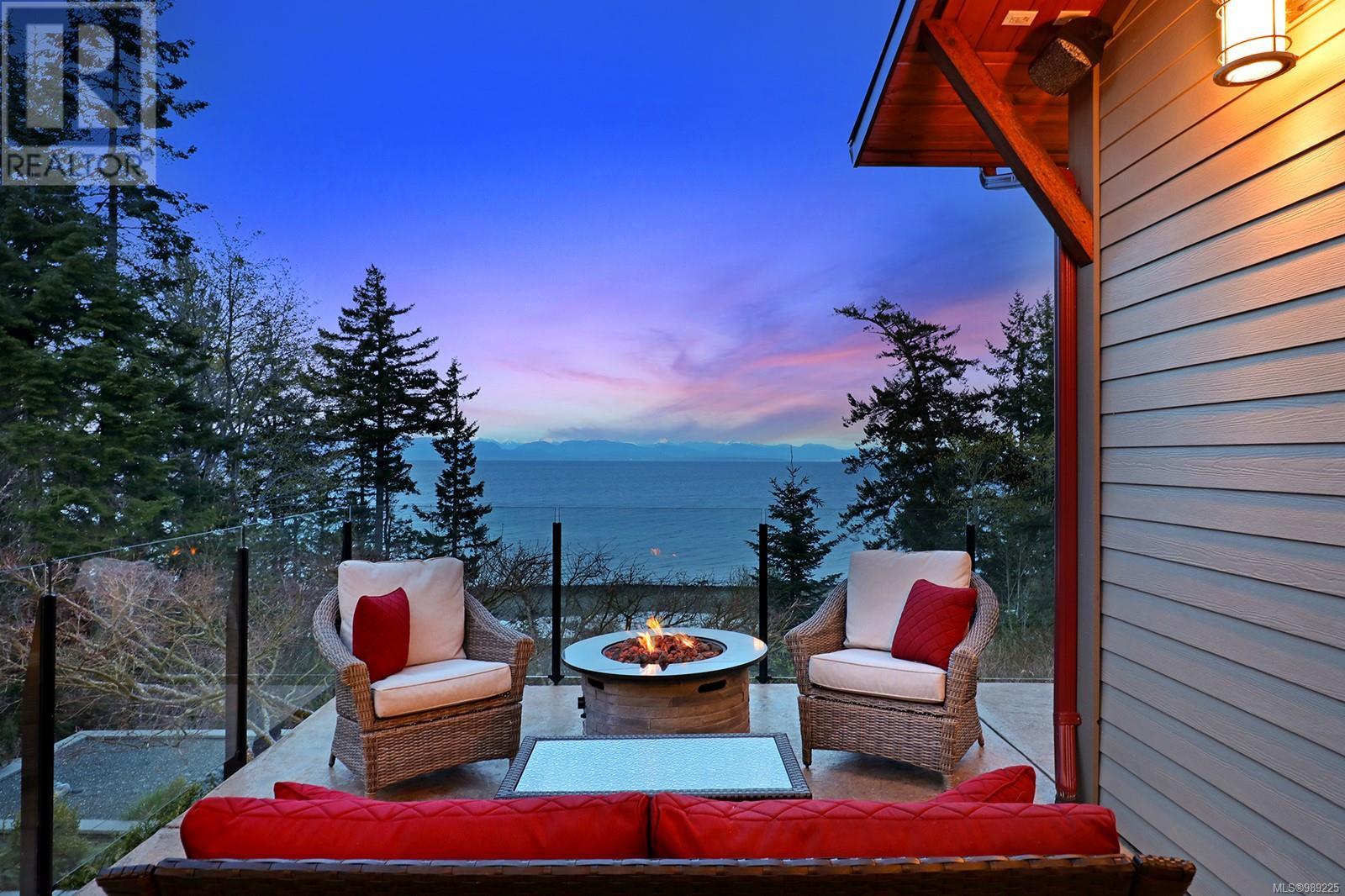 6520 Eagles Dr, Courtenay real estate listing 989225