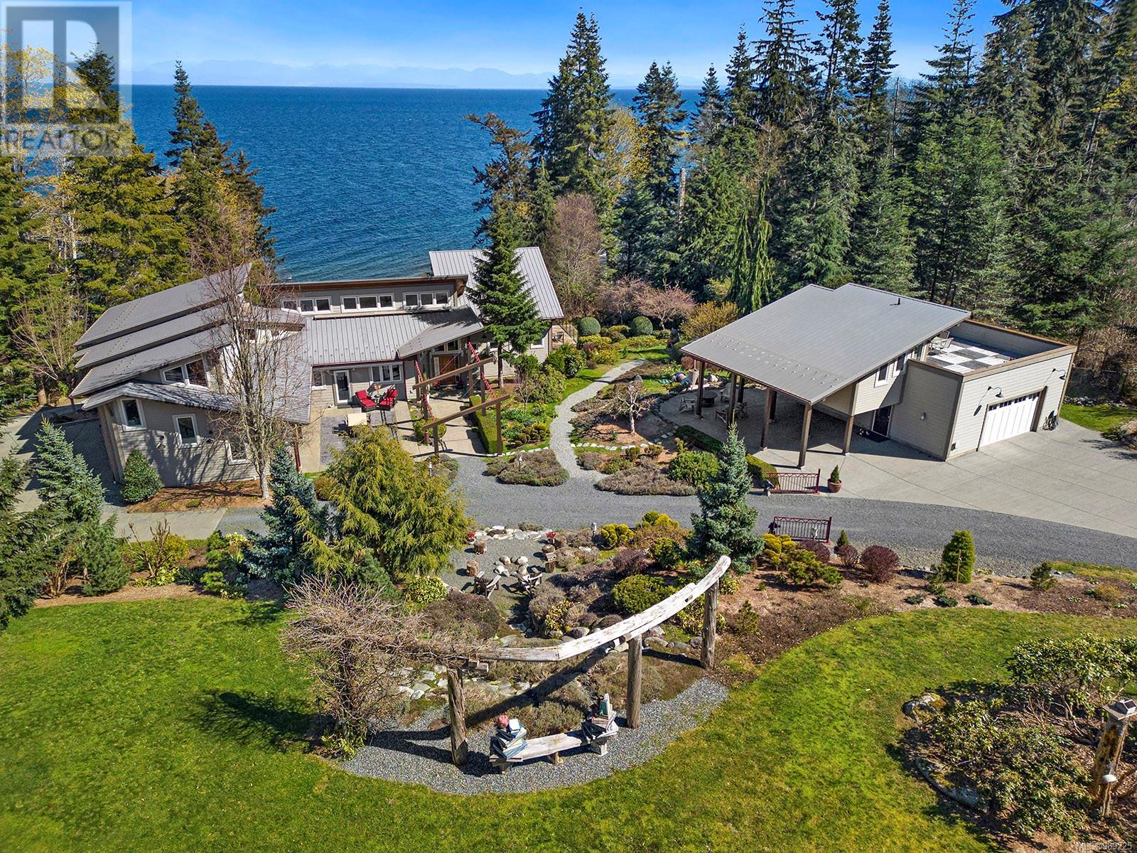 6520 Eagles Dr, Courtenay real estate listing 989225