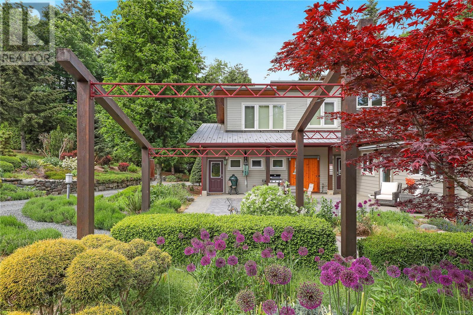 6520 Eagles Dr, Courtenay real estate listing 989225