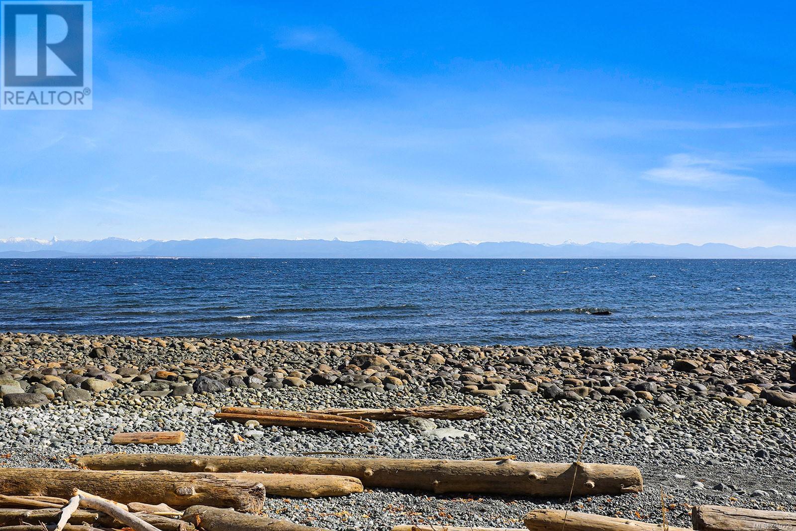 6520 Eagles Dr, Courtenay real estate listing 989225