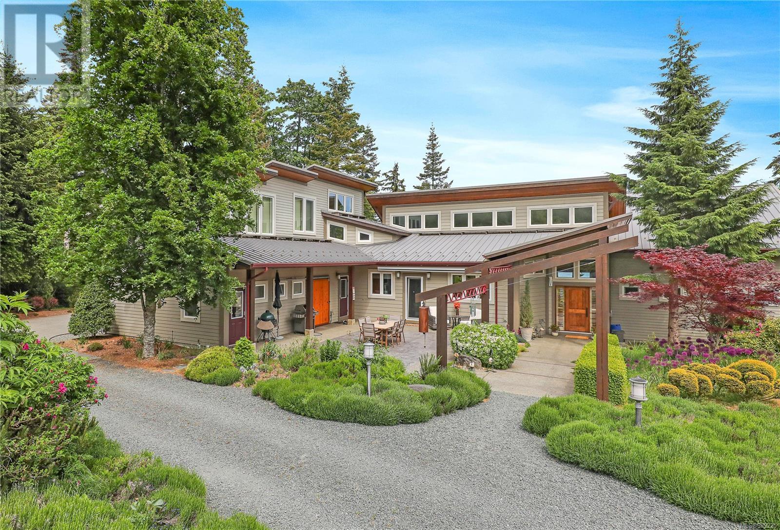 6520 Eagles Dr, Courtenay real estate listing 989225