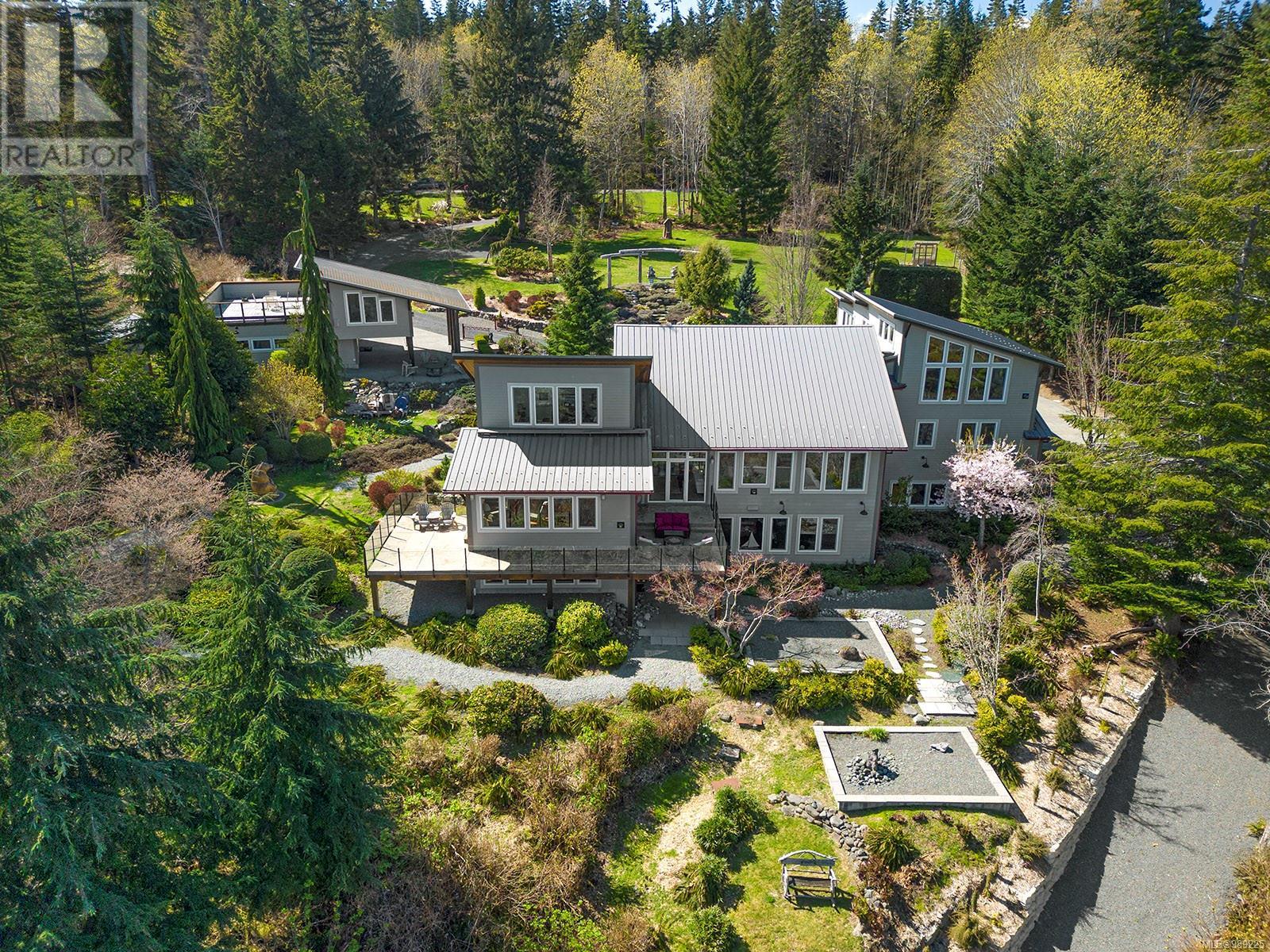6520 Eagles Dr, Courtenay real estate listing 989225
