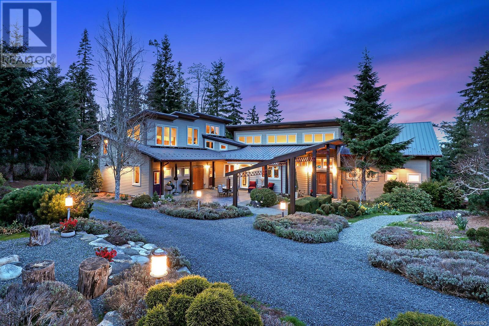 6520 Eagles Dr, Courtenay real estate listing 989225