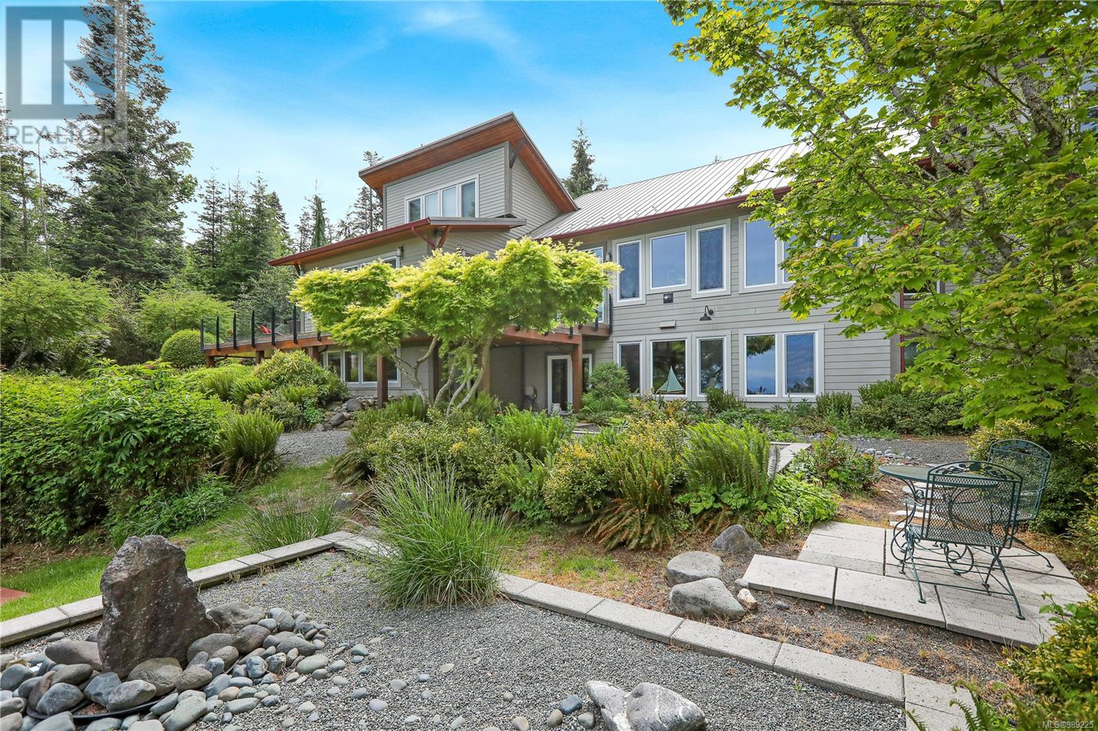 6520 Eagles Dr, Courtenay real estate listing 989225