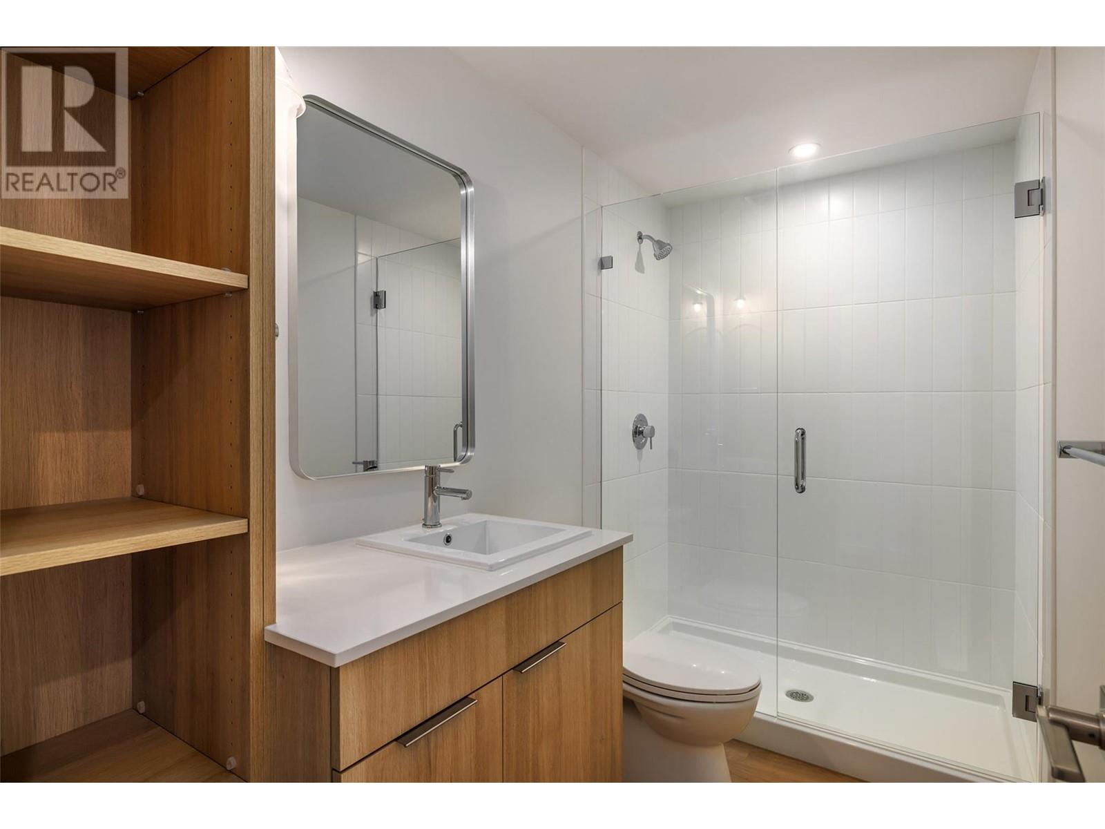 502 604 Cawston Avenue, Kelowna