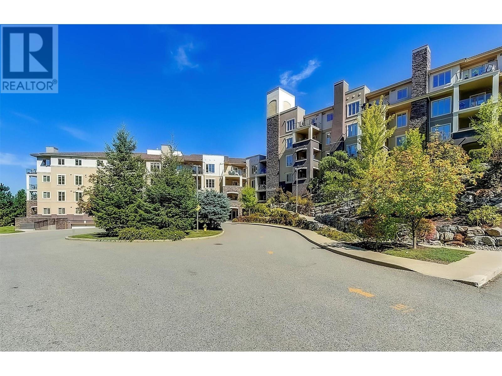1417 1875 Country Club Drive, Kelowna