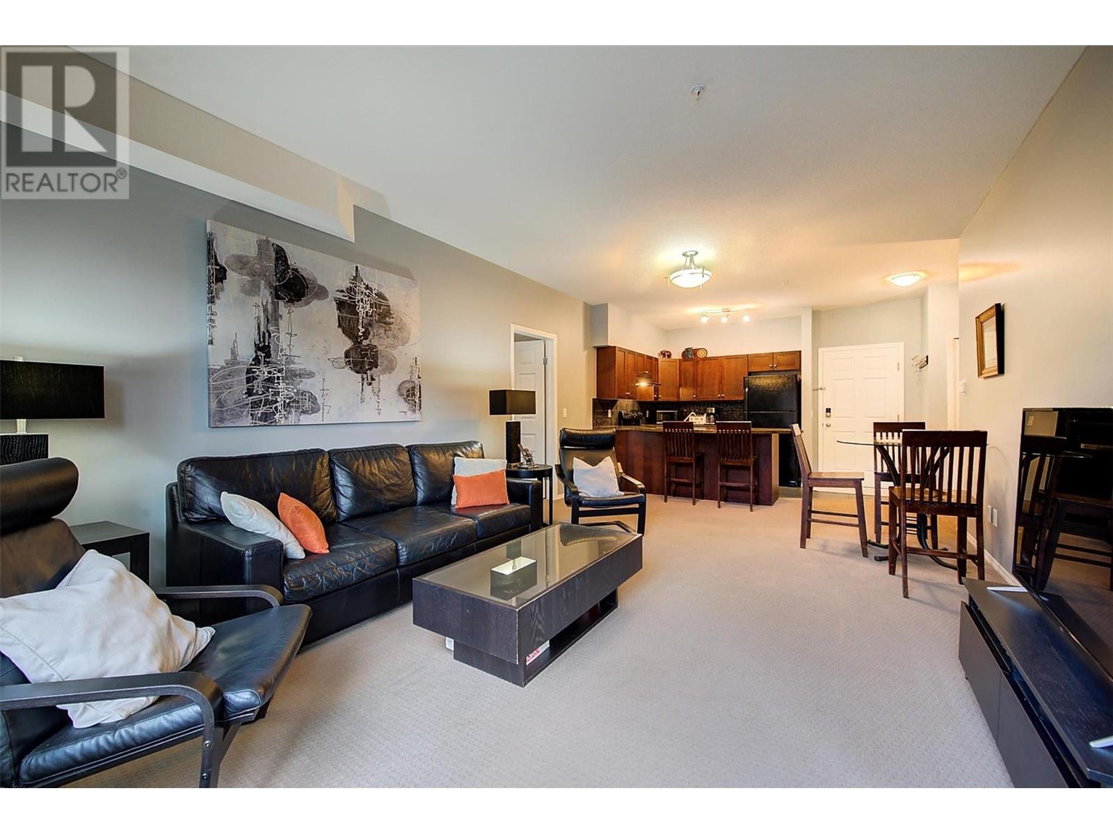 1417 1875 Country Club Drive, Kelowna