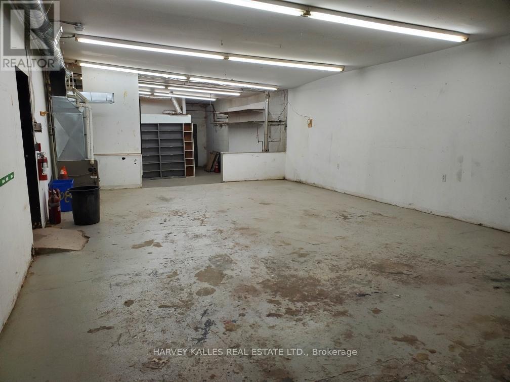 Photo 4 of 408 Pacific Avenue, Toronto ON