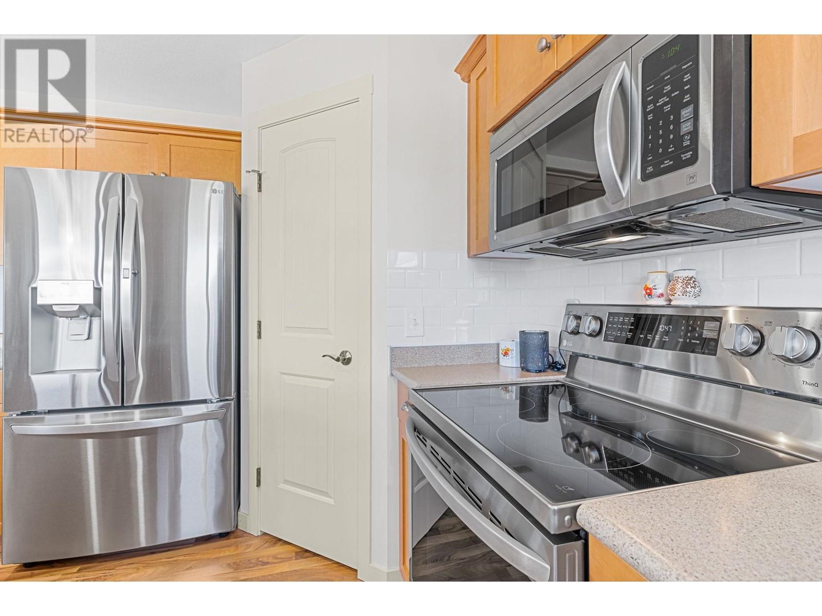  182 Poonian Court, Kelowna