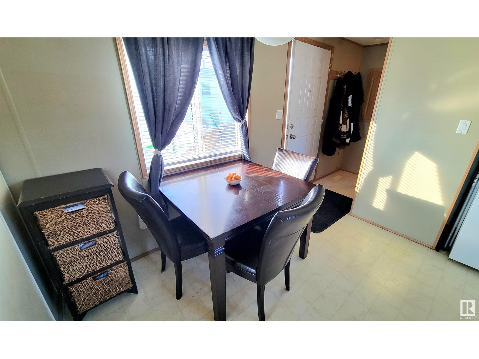 3310 Lakeview RD NW NW, Edmonton
