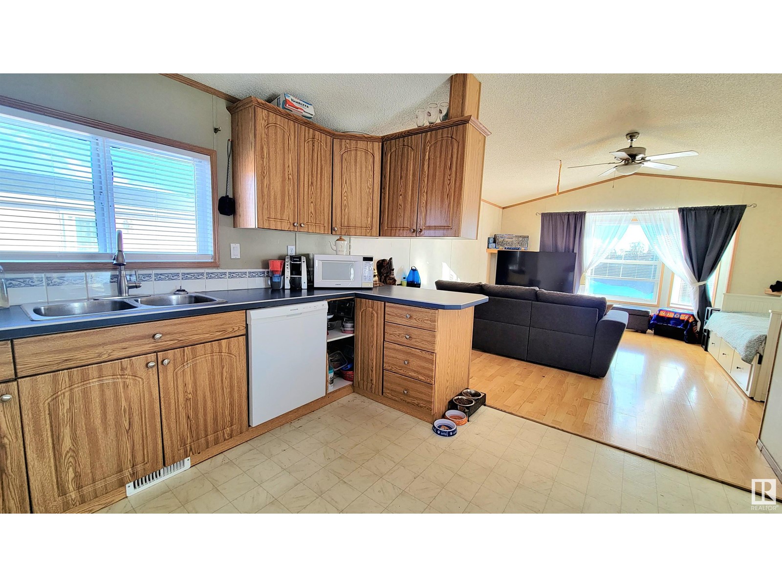 3310 Lakeview RD NW NW, Edmonton