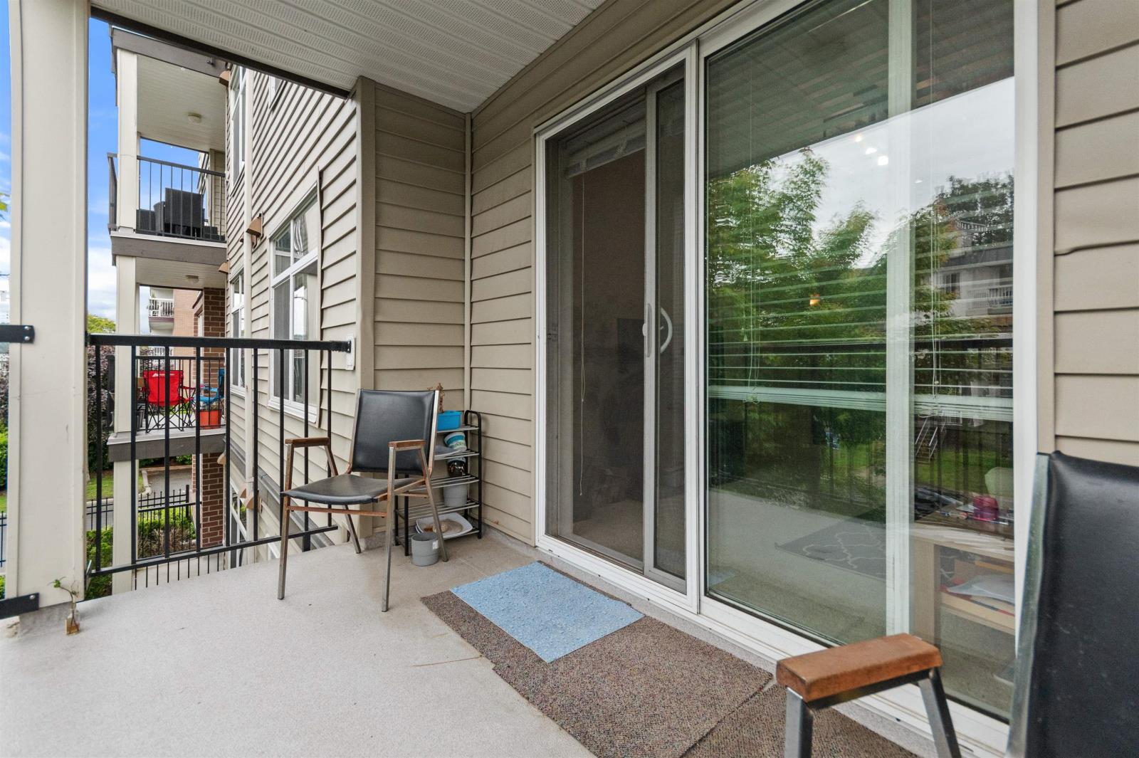 212 46150 BOLE AVENUE, Chilliwack Proper East, Chilliwack real estate listing R2967059