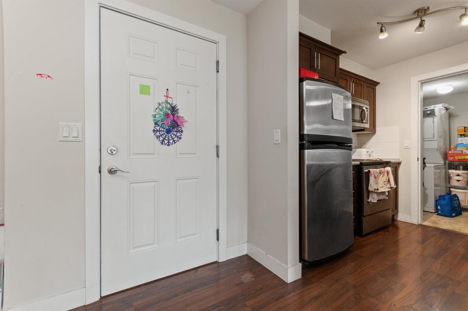 212 46150 BOLE AVENUE, Chilliwack Proper East, Chilliwack real estate listing R2967059
