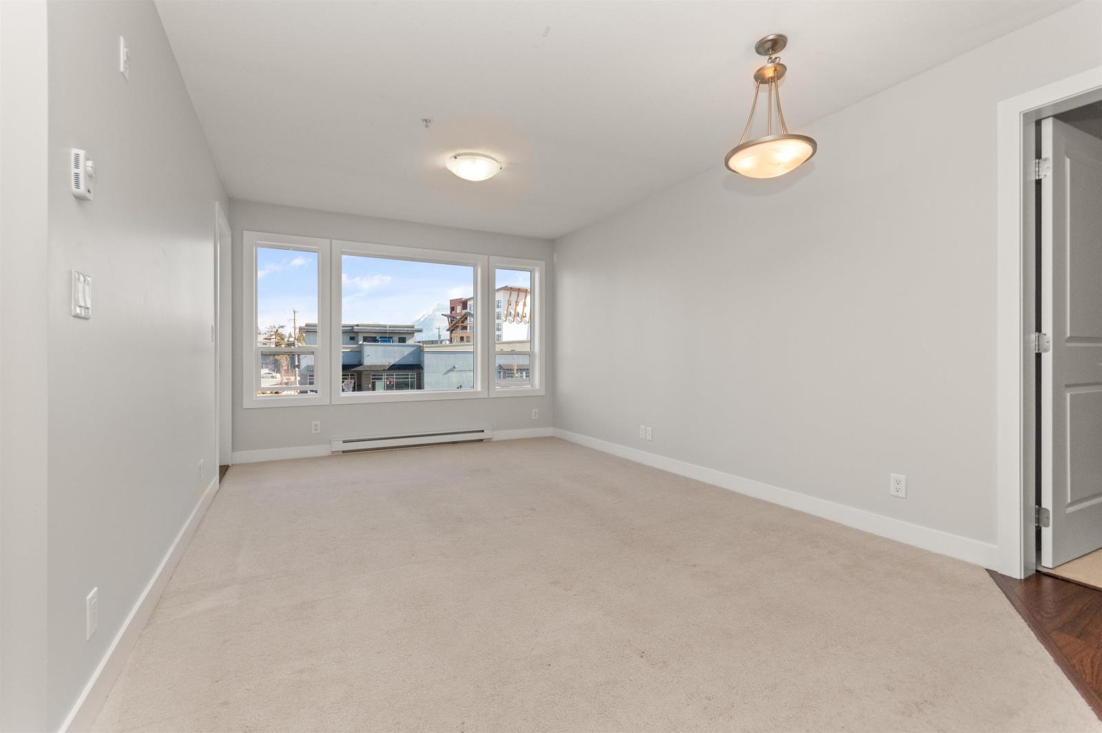 208 46289 YALE ROAD, Chilliwack Proper East, Chilliwack real estate listing R2966734