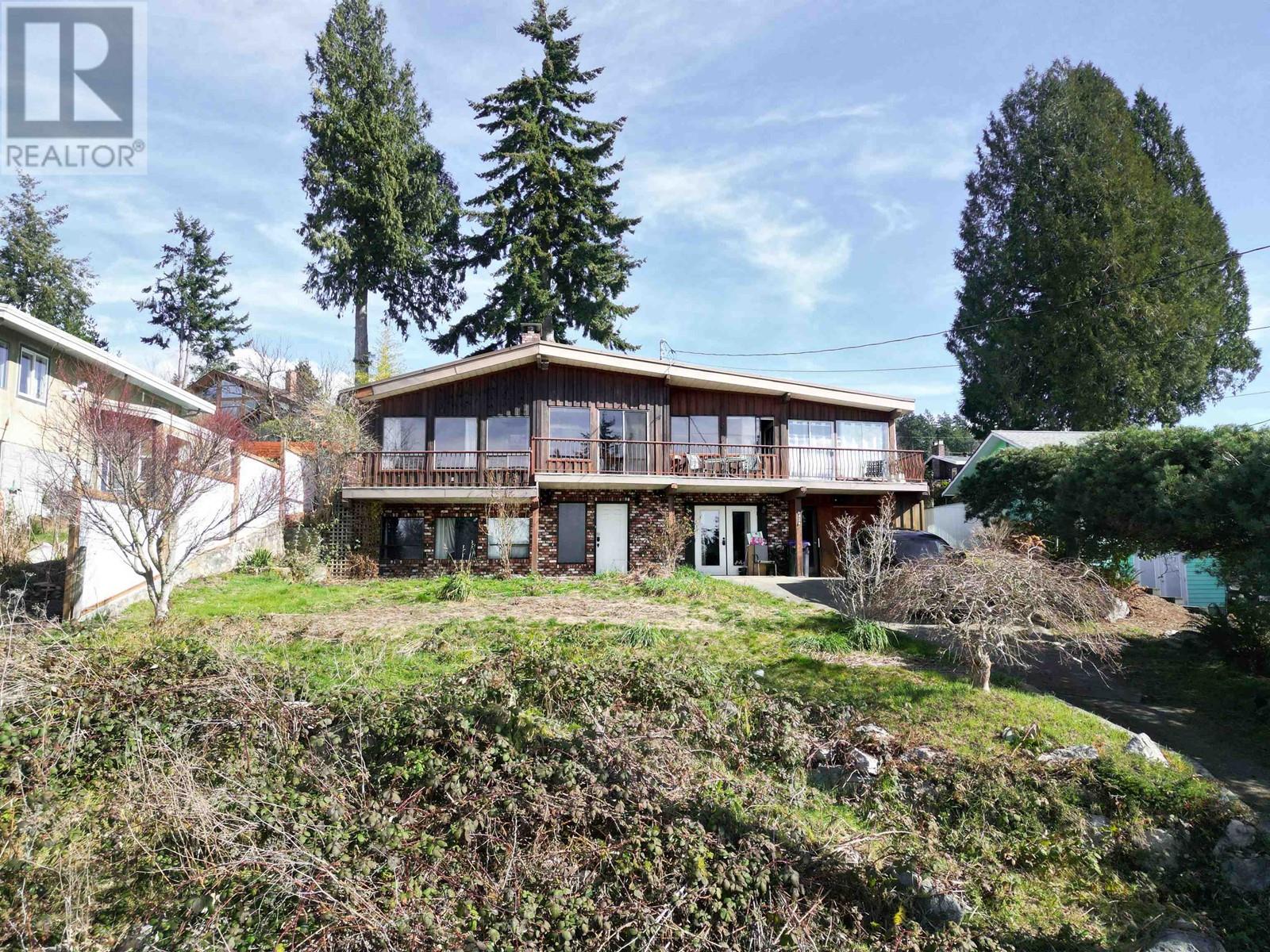 4934 GEER ROAD, Sechelt