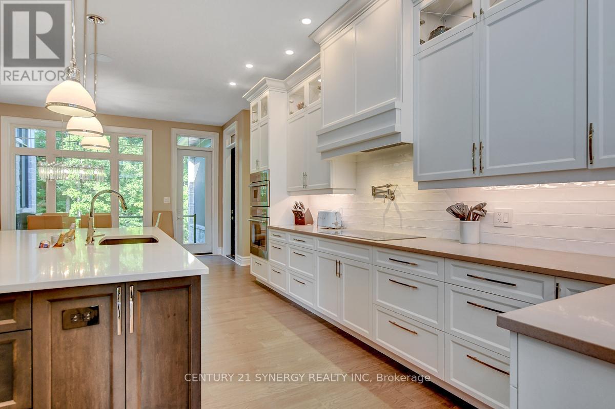 Photo 9 of 1443 Duchess Crescent, Ottawa ON