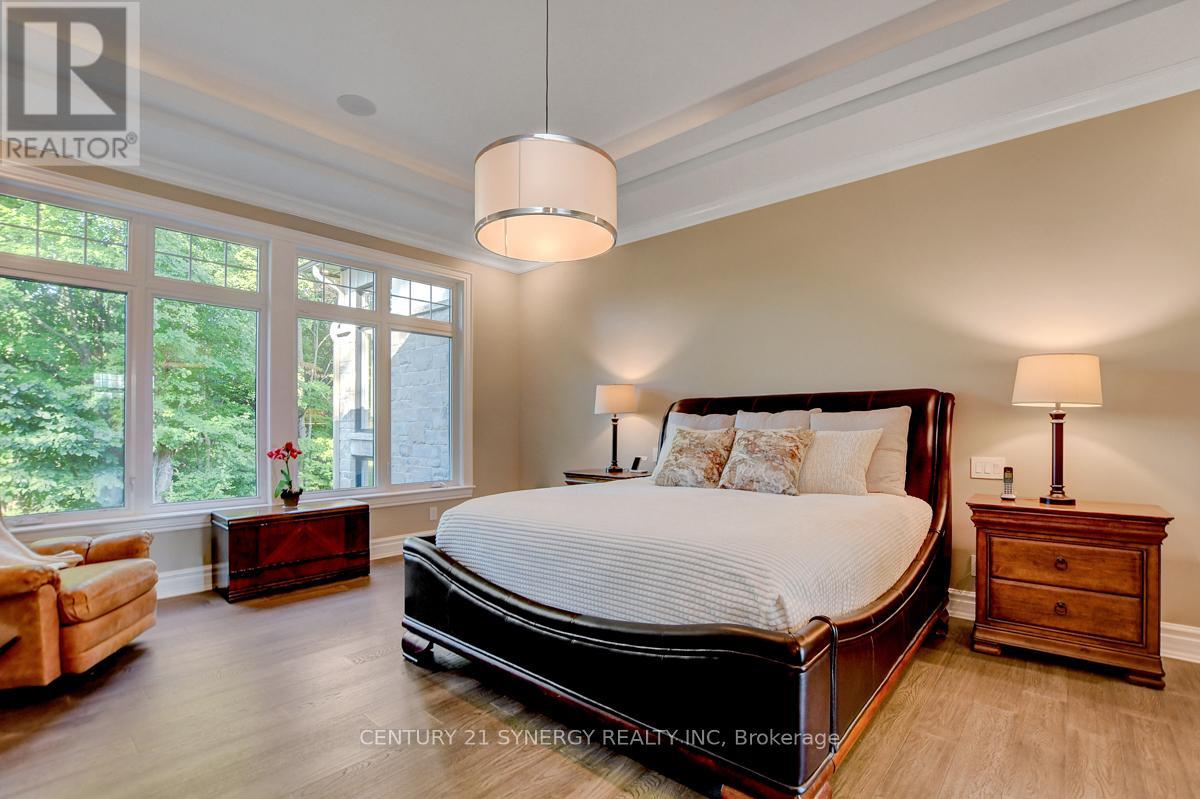 Photo 3 of 1443 Duchess Crescent, Ottawa ON