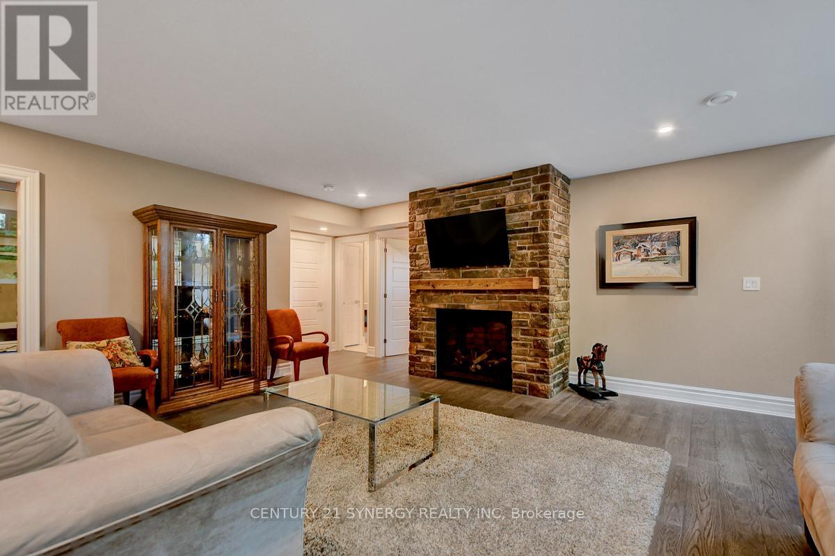 Photo 37 of 1443 Duchess Crescent, Ottawa ON