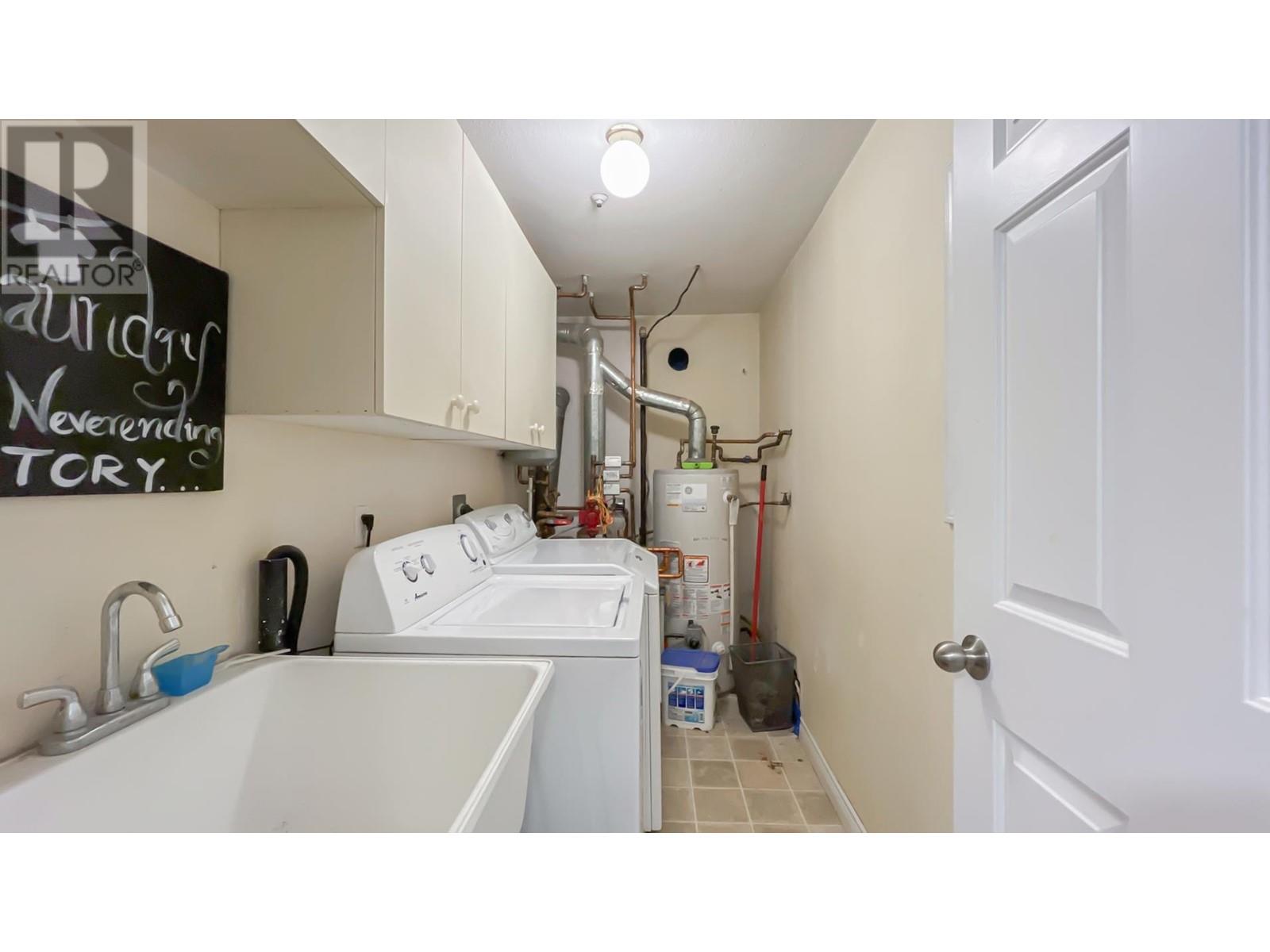 Photo 34 of 736 E 55th Avenue, Vancouver BC