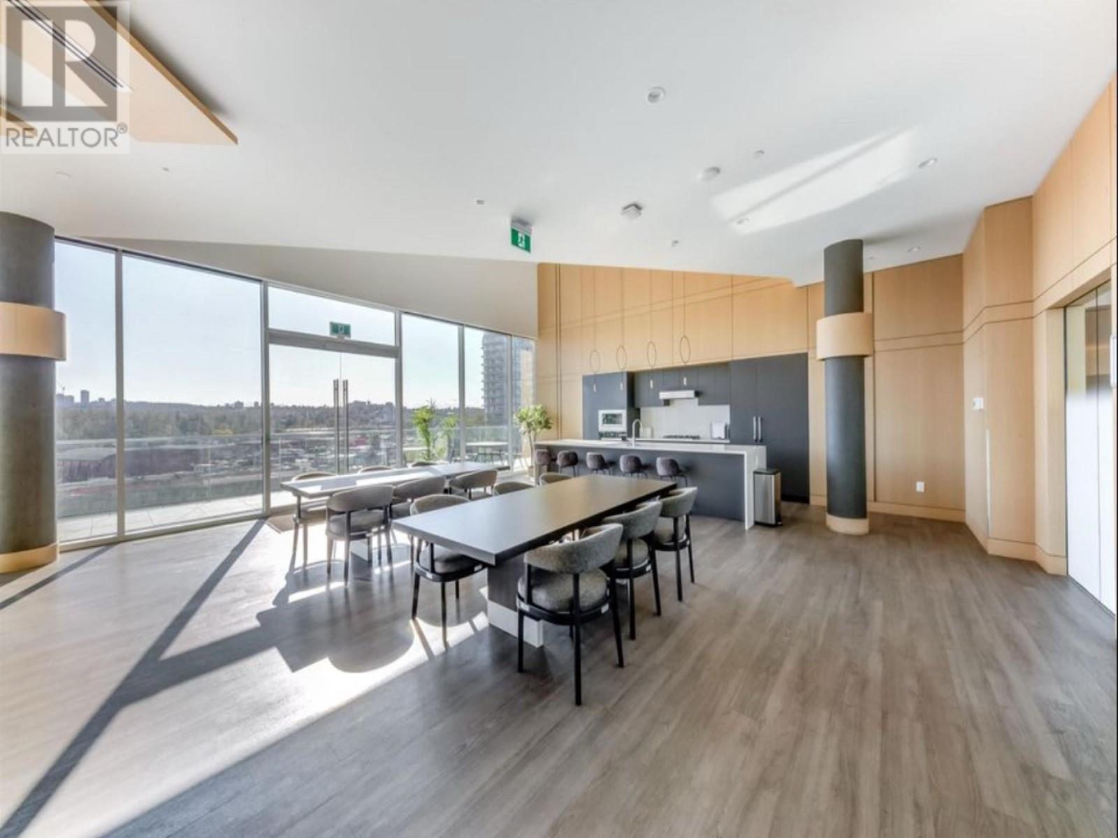 Photo 1 of 1601 4890 Lougheed Highway, Burnaby BC