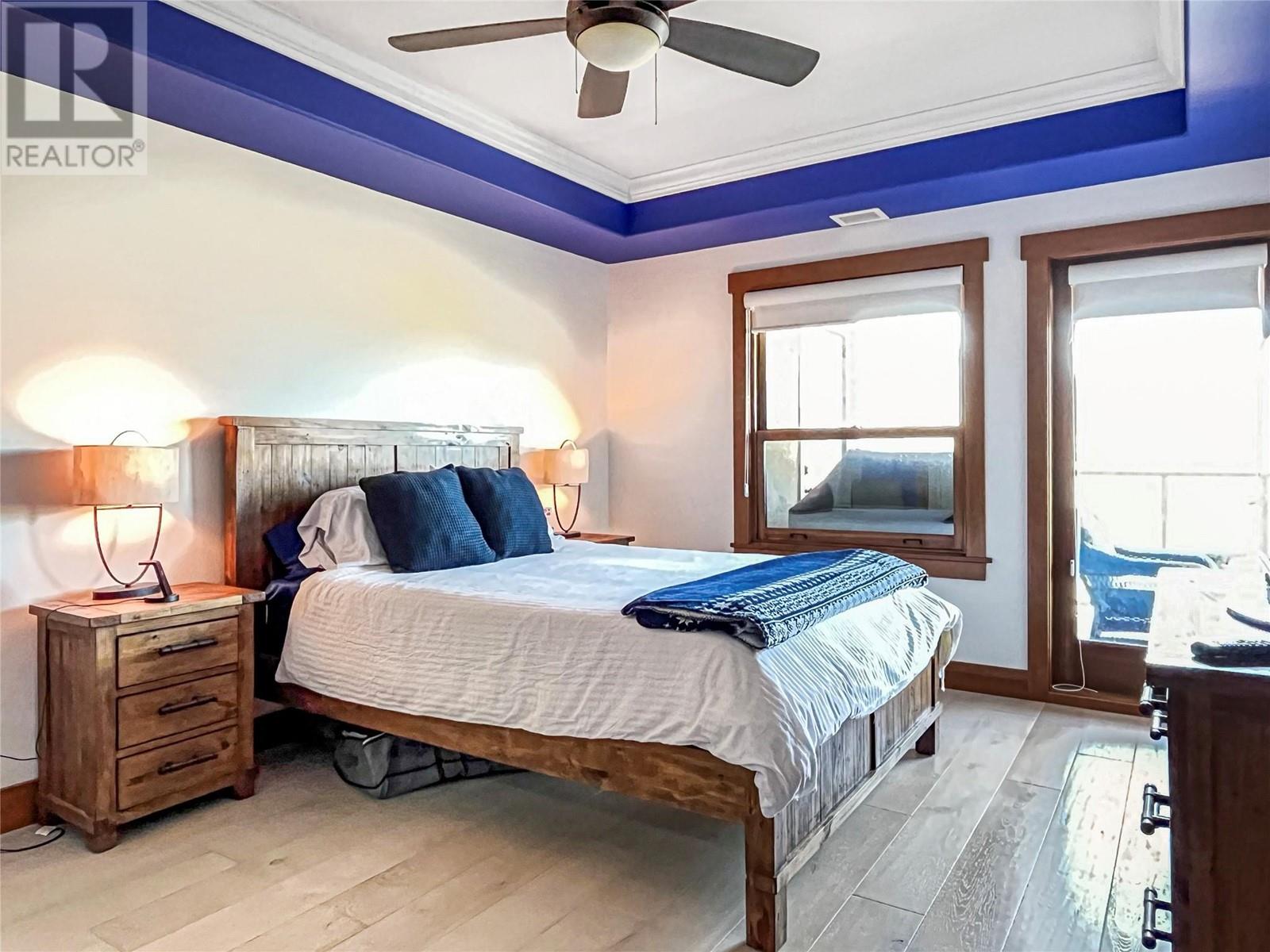 2418 LAKESHORE Drive Unit# 302, Osoyoos