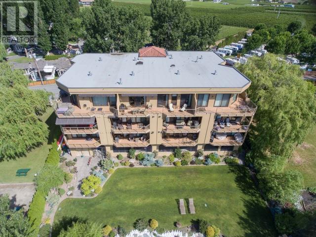 2418 LAKESHORE Drive Unit# 302, Osoyoos