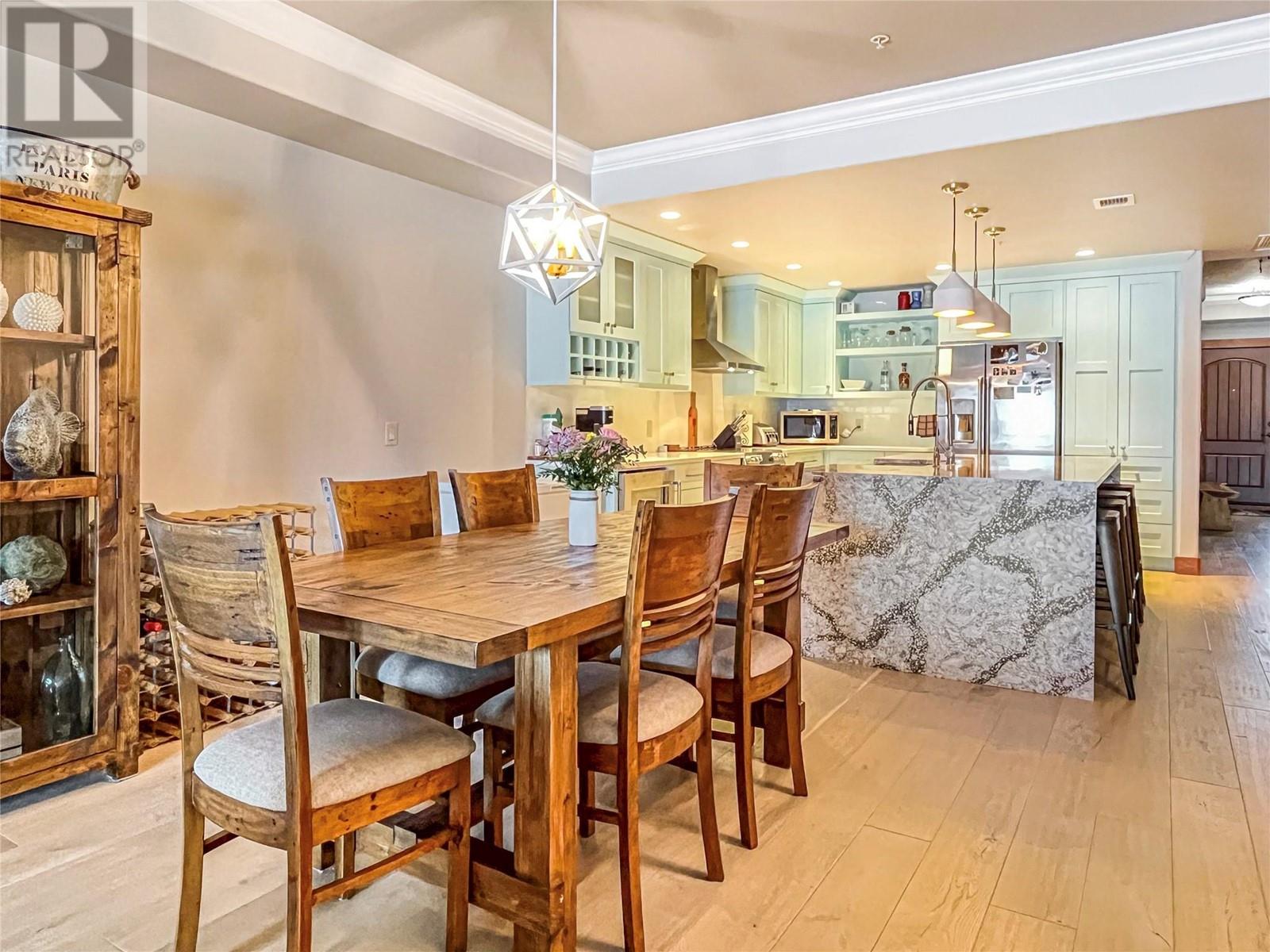 2418 LAKESHORE Drive Unit# 302, Osoyoos